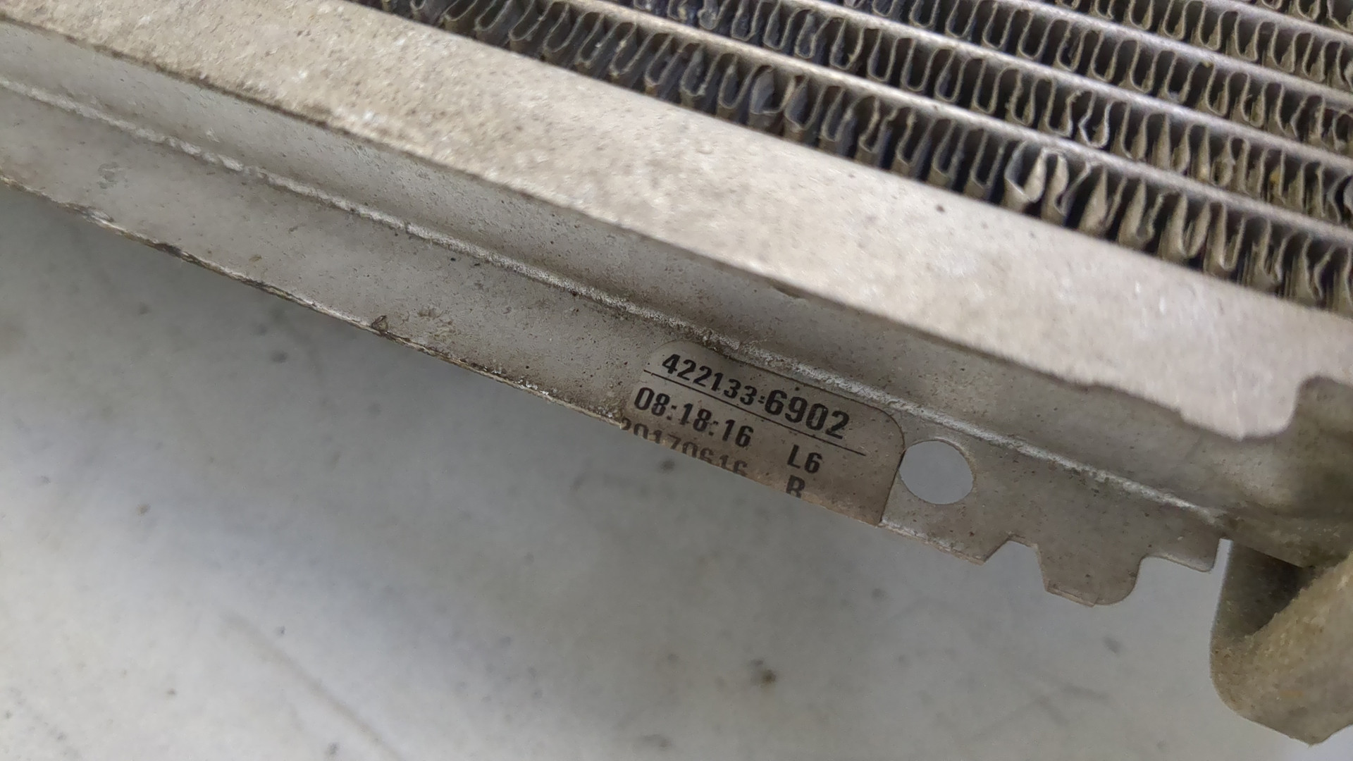 Радиатор охлаждения двигателя основной