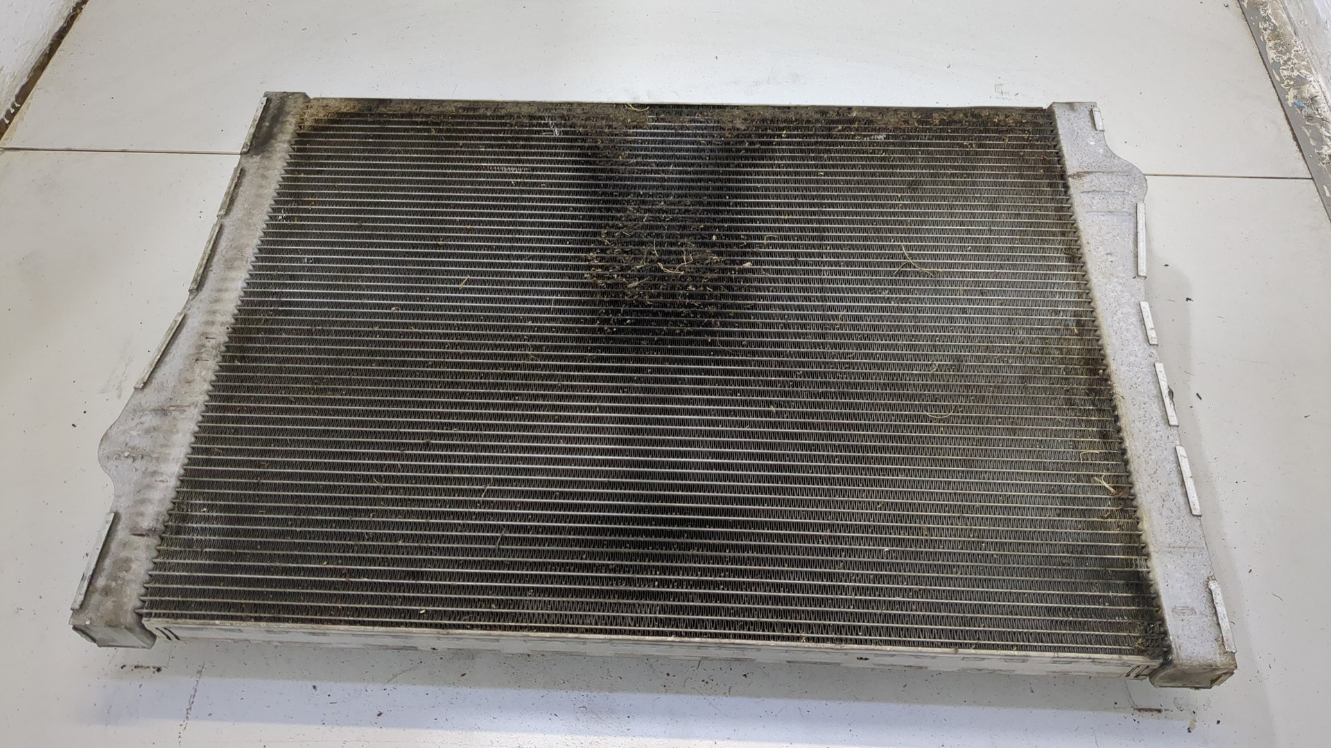 Радиатор охлаждения двигателя основной