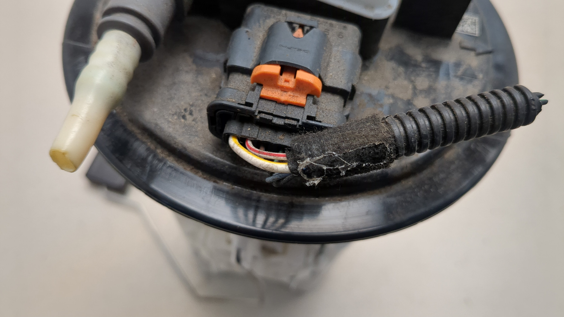 Насос топливный электрический