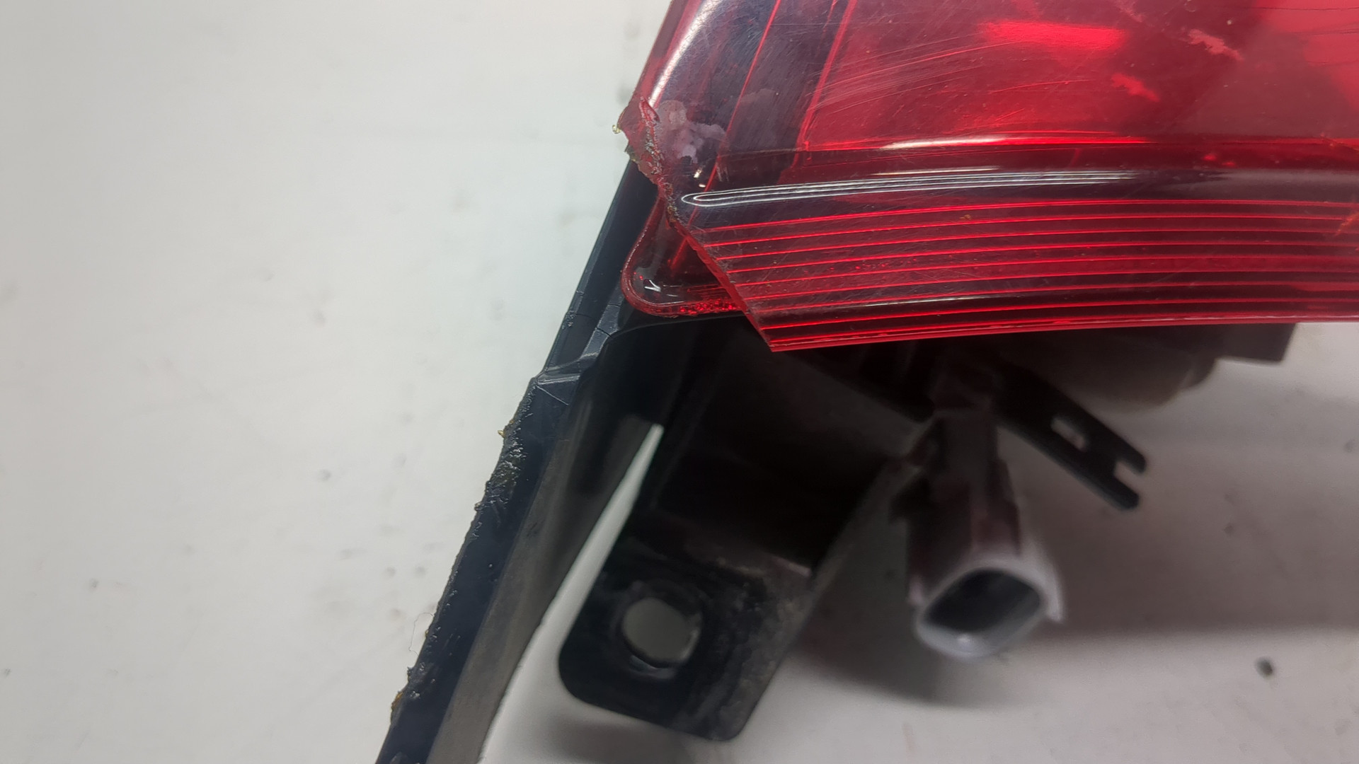 Фонарь задний внутренний правый