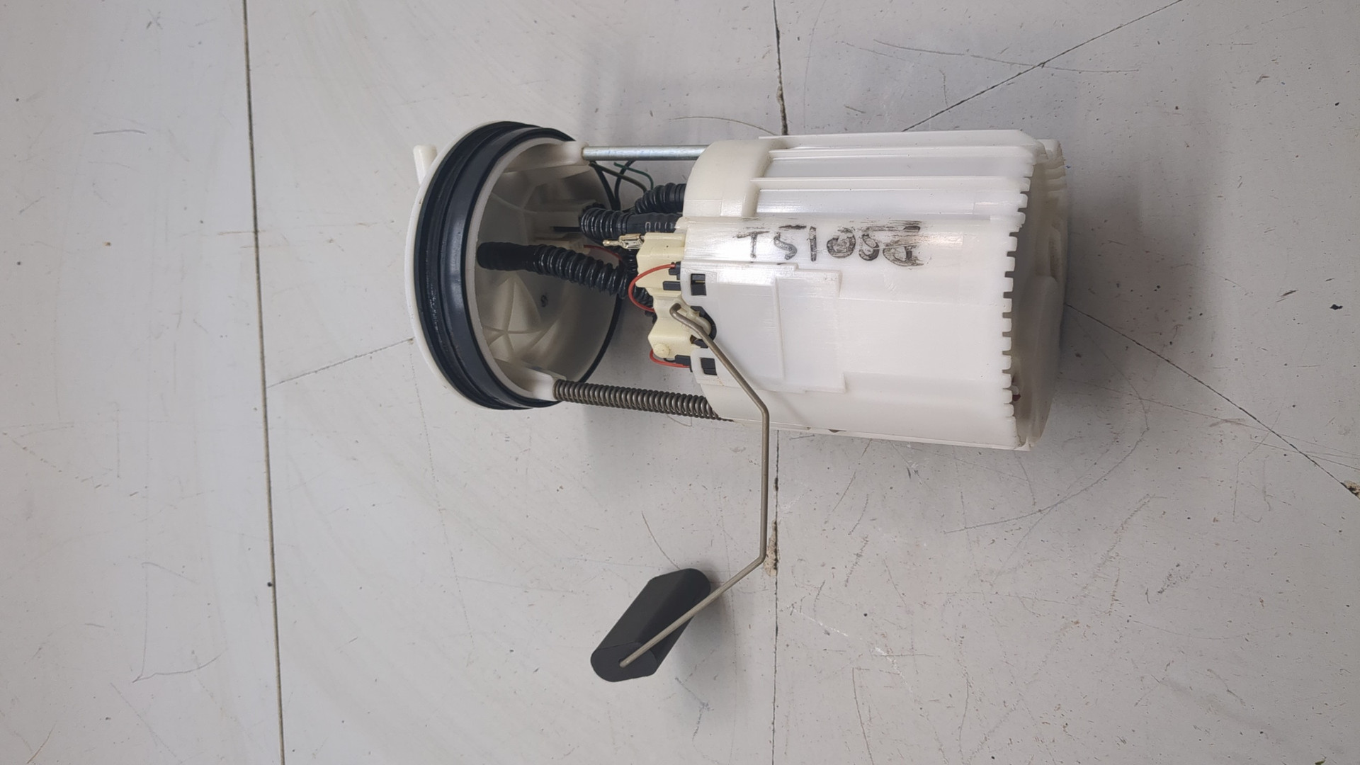 Насос топливный электрический