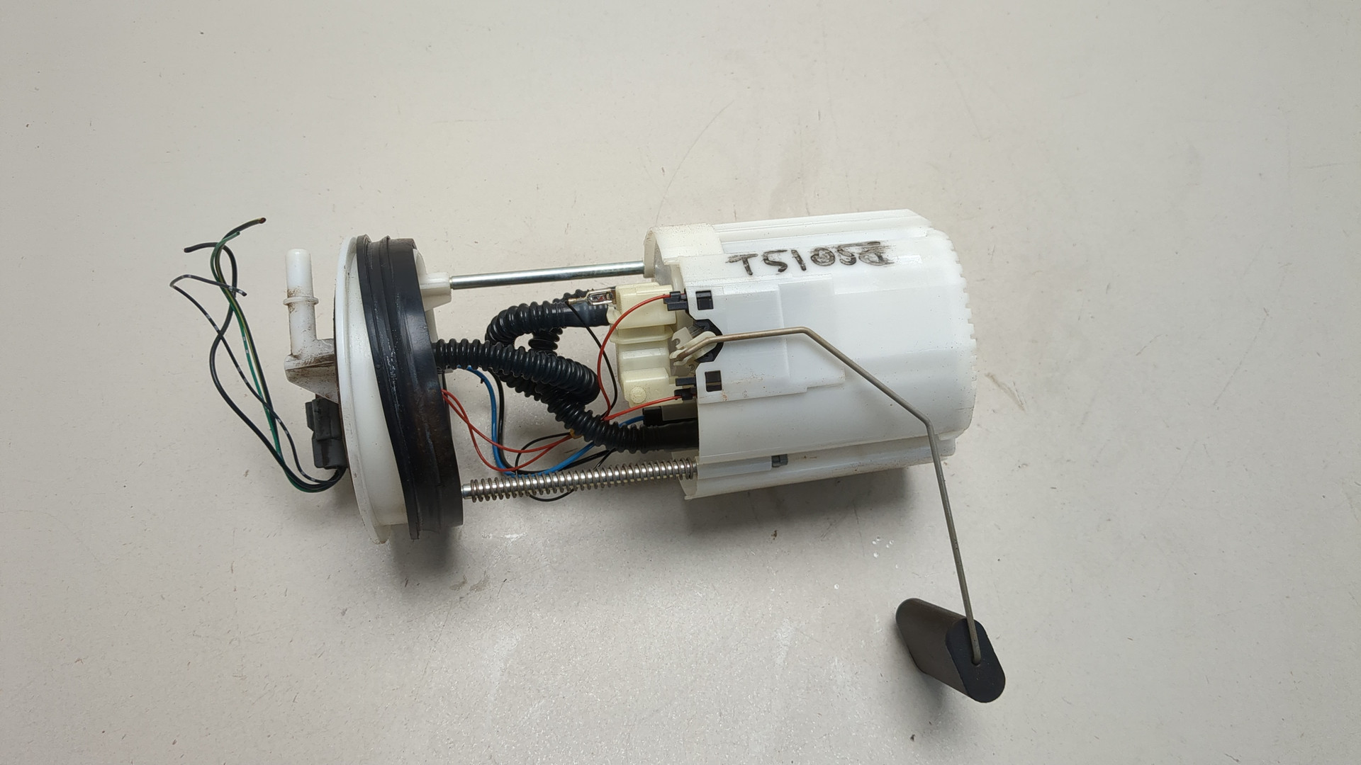 Насос топливный электрический