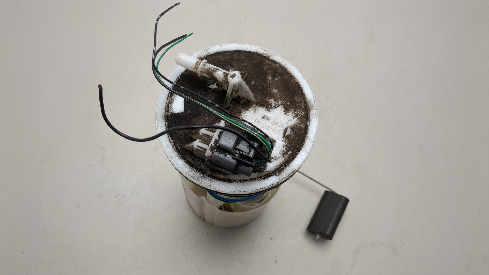 Насос топливный электрический