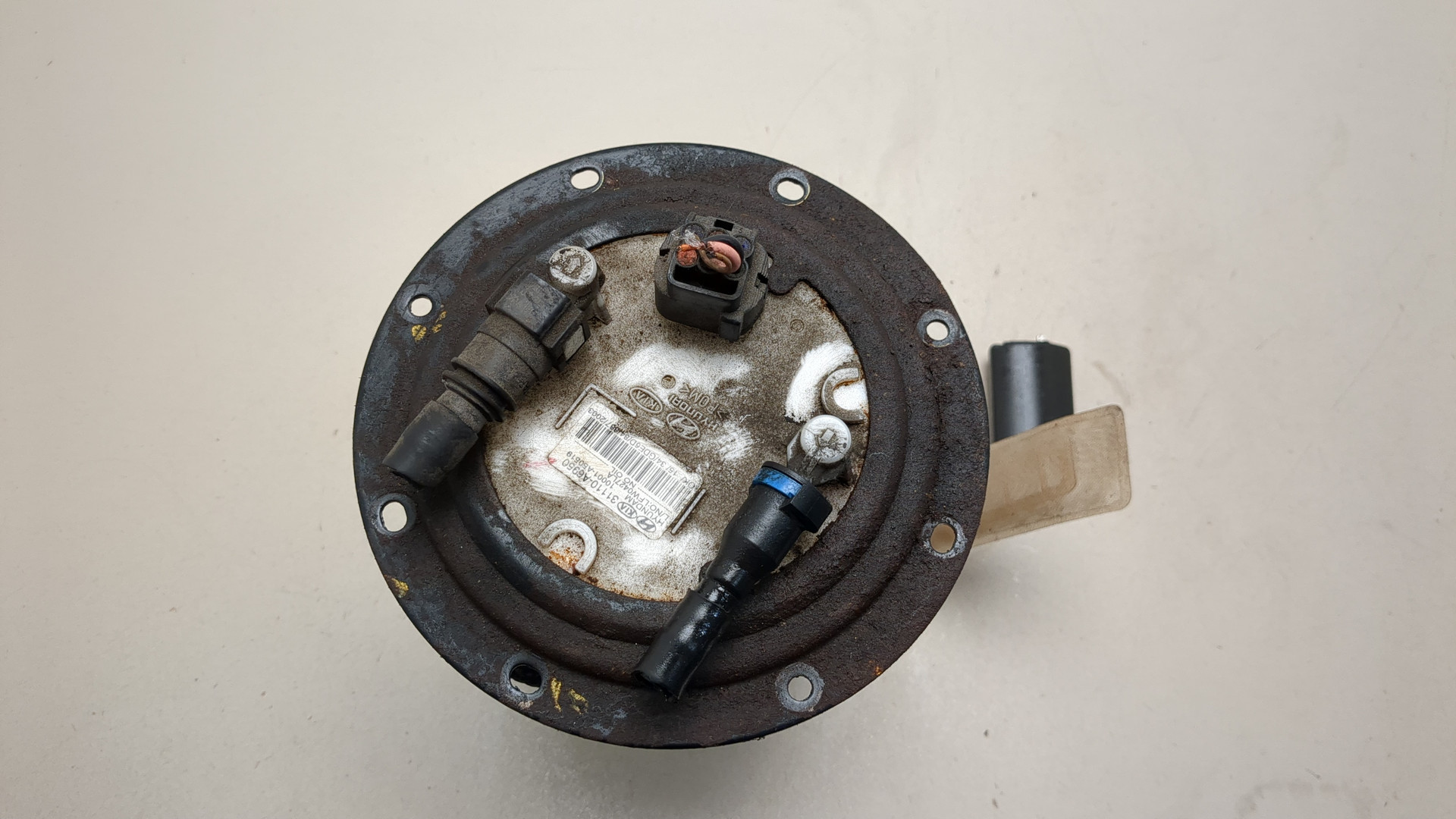 Насос топливный электрический