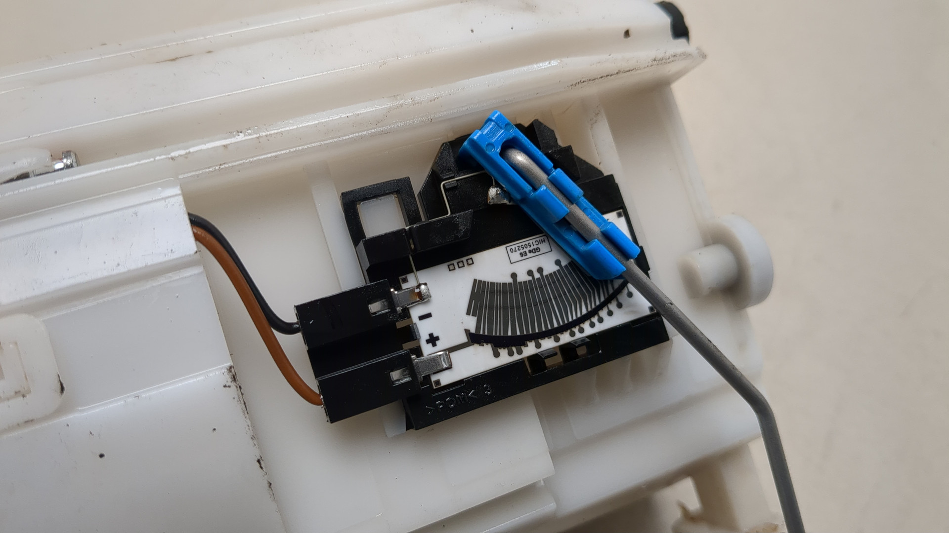 Насос топливный электрический