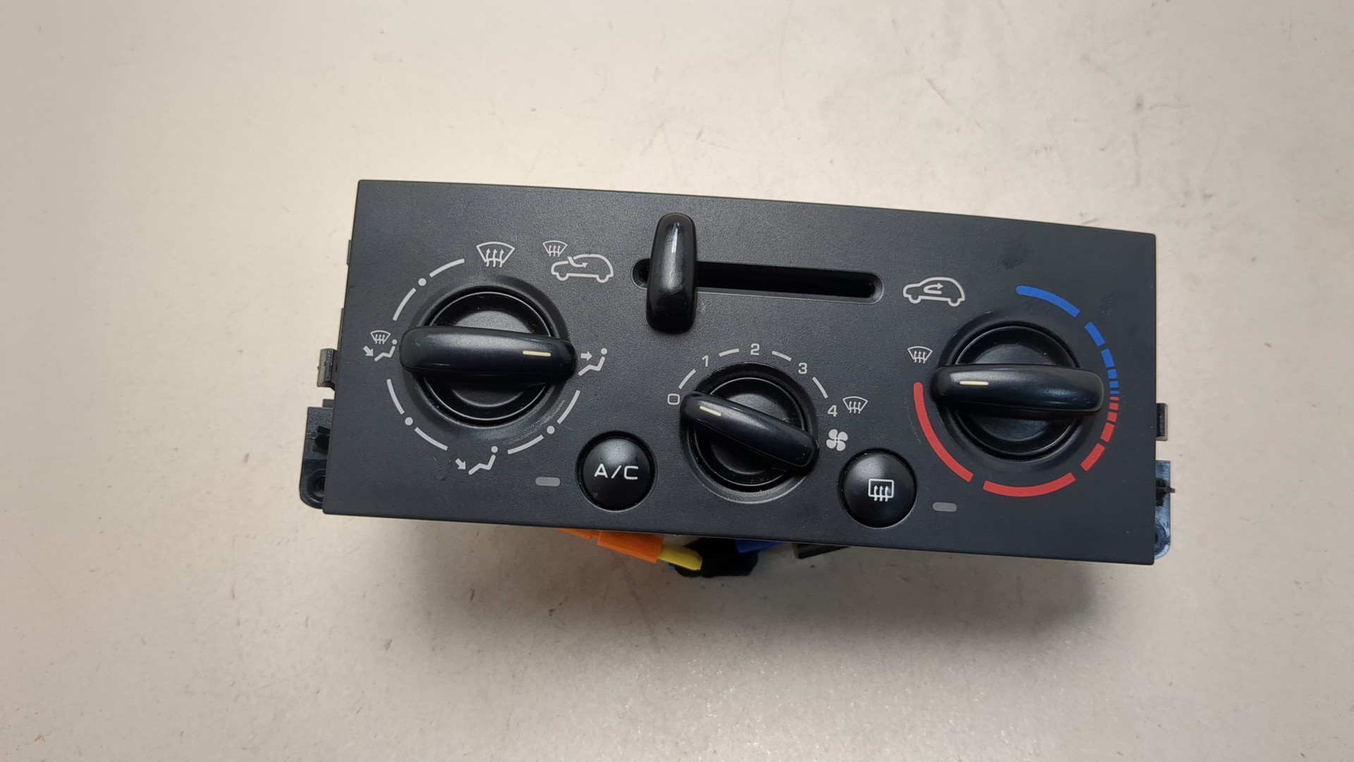 Переключатель отопителя