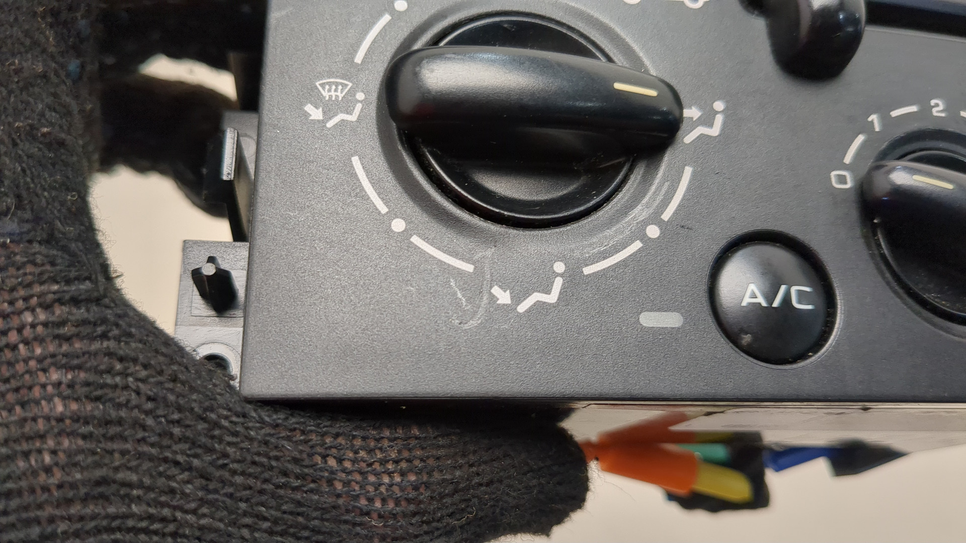 Переключатель отопителя