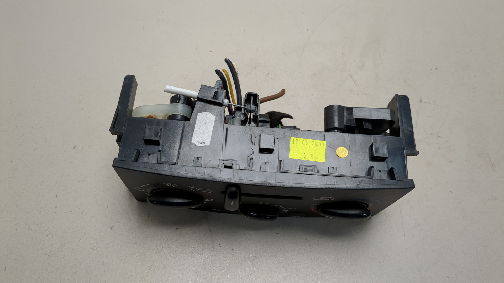 Переключатель отопителя