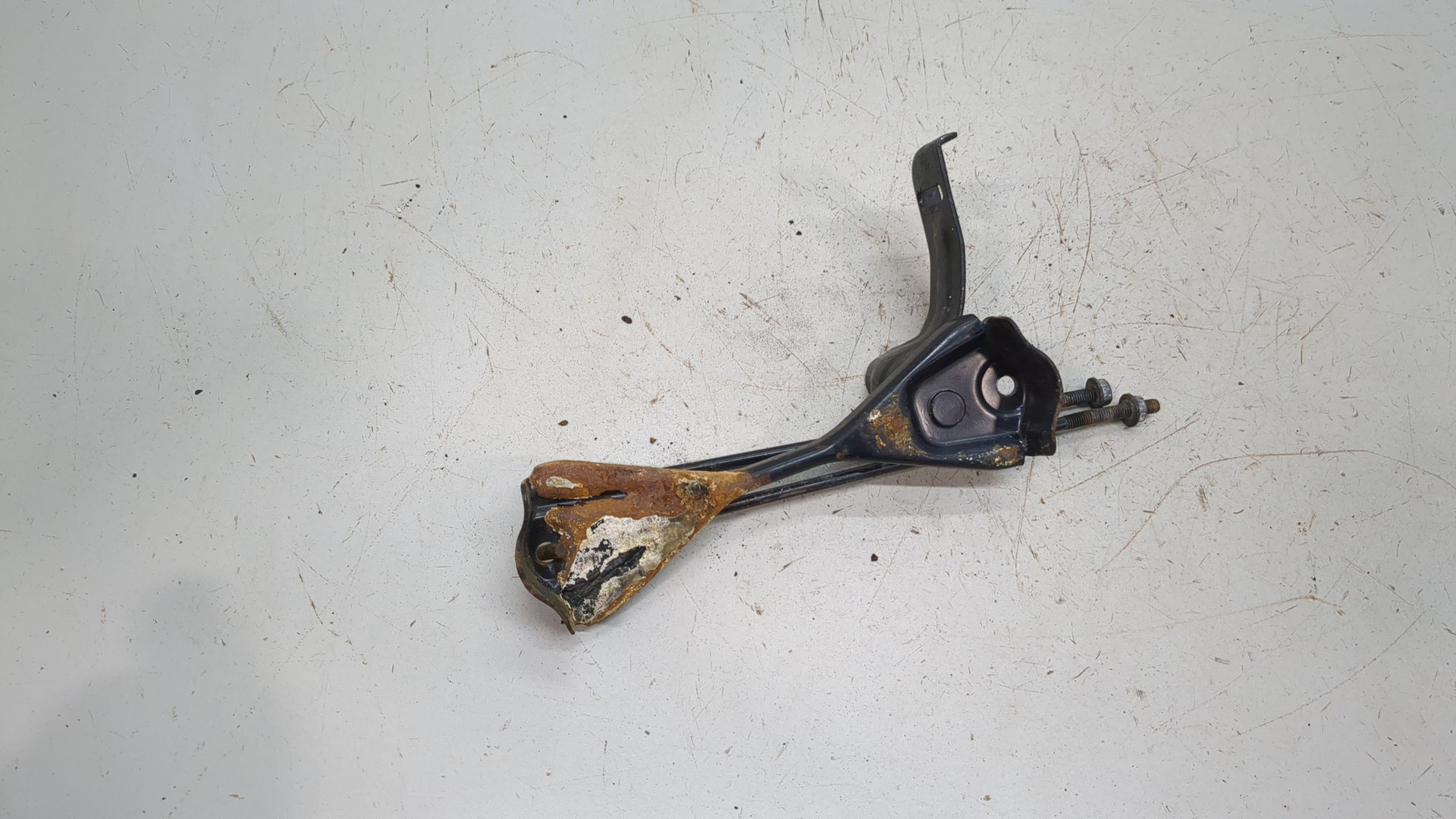 Кронштейн (сопут. товар)