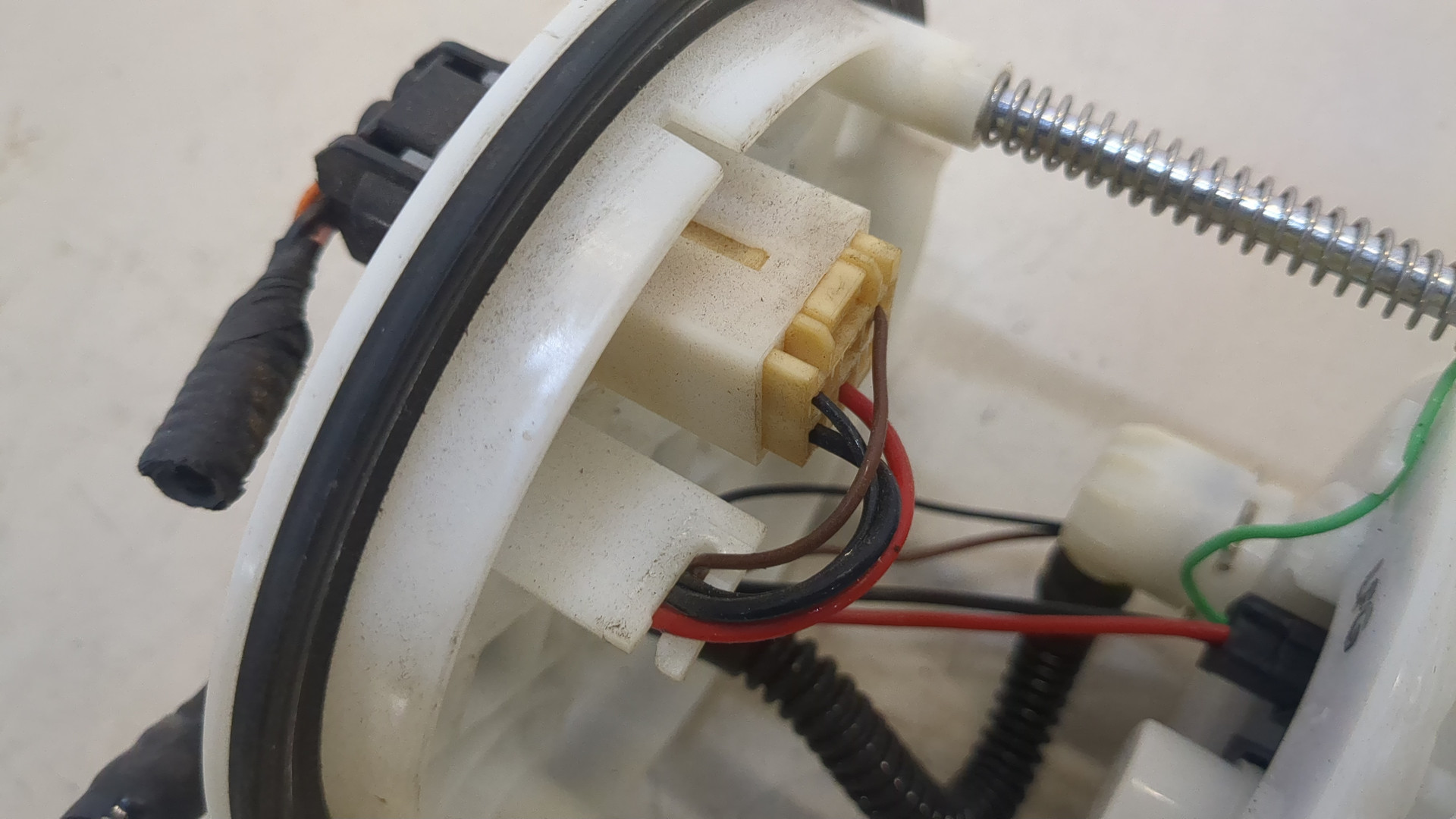 Насос топливный электрический