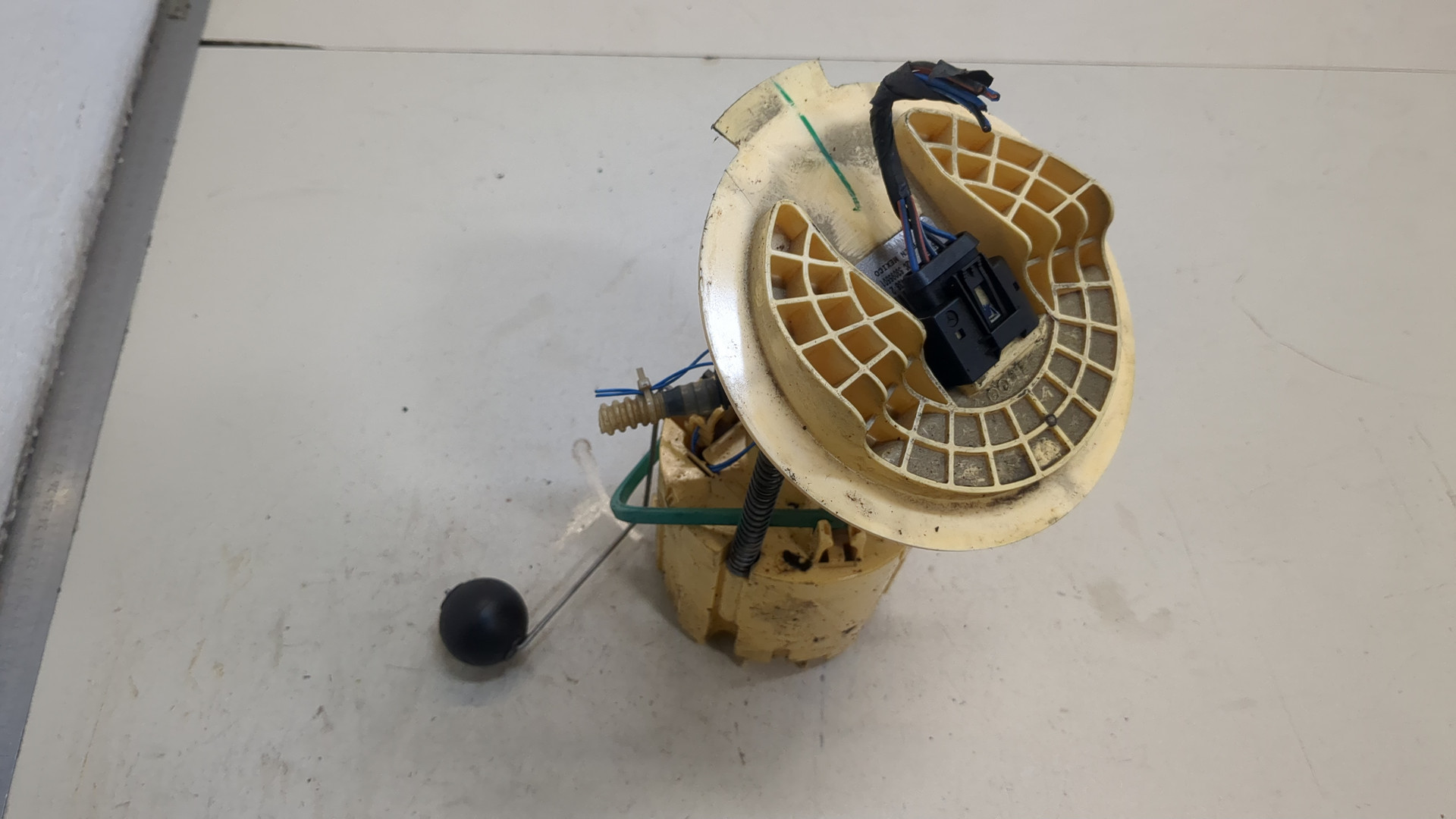 Насос топливный электрический