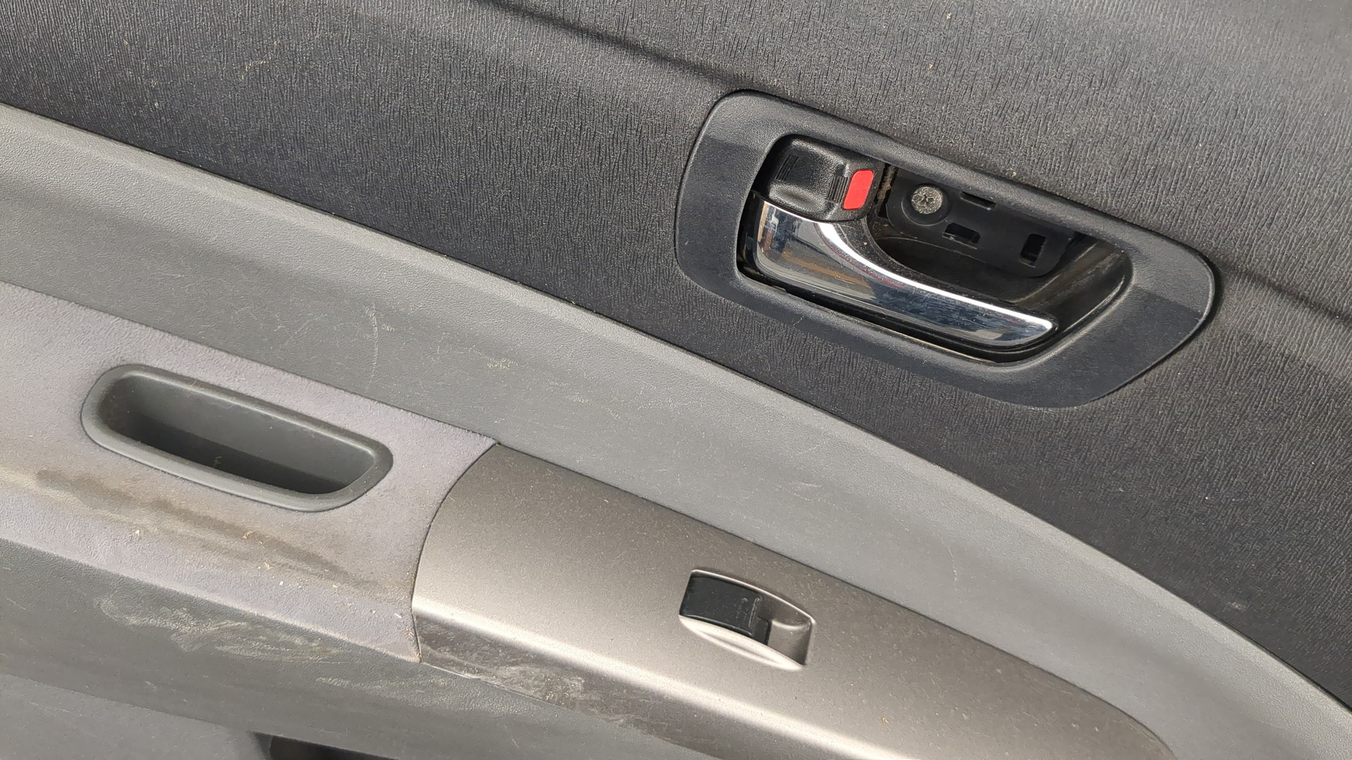 Дверь передняя левая