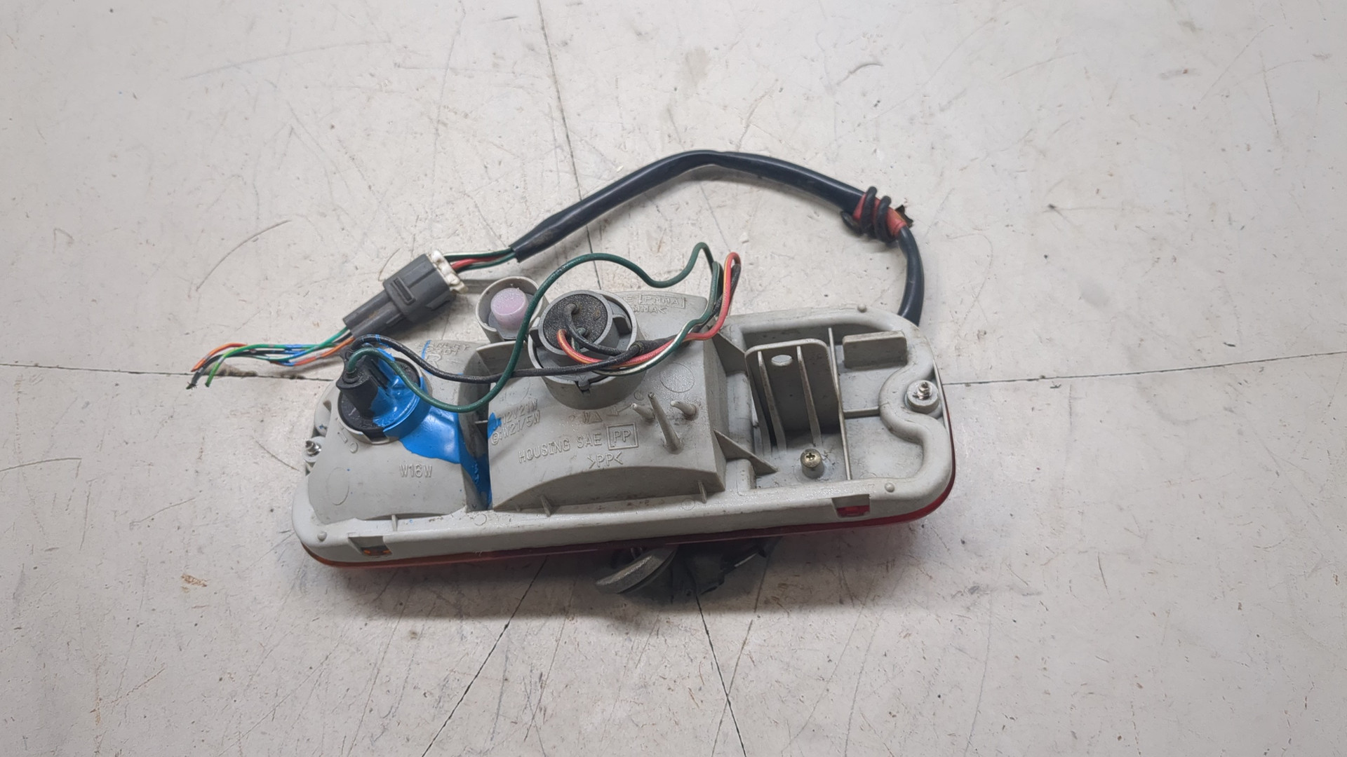 Фара противотуманная правая