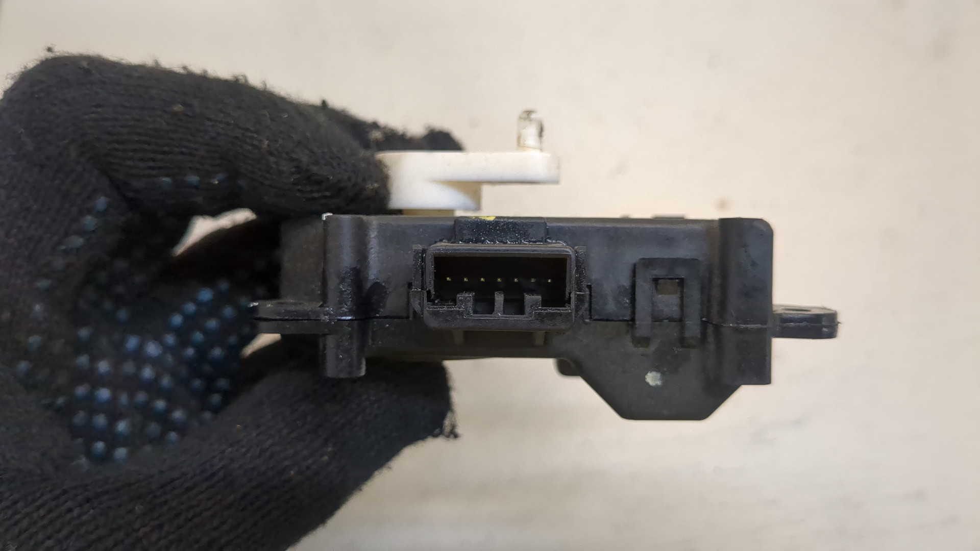 Моторчик заслонки печки