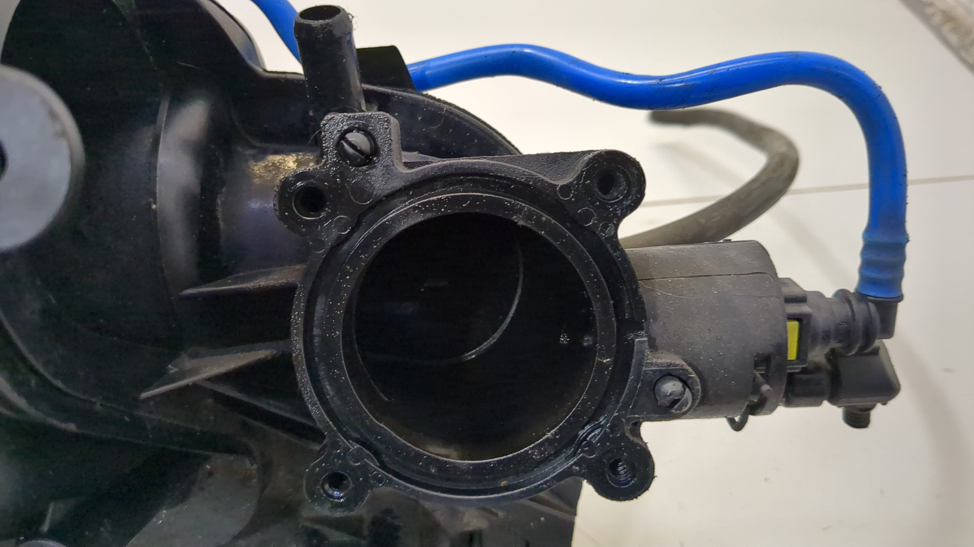 Коллектор впускной