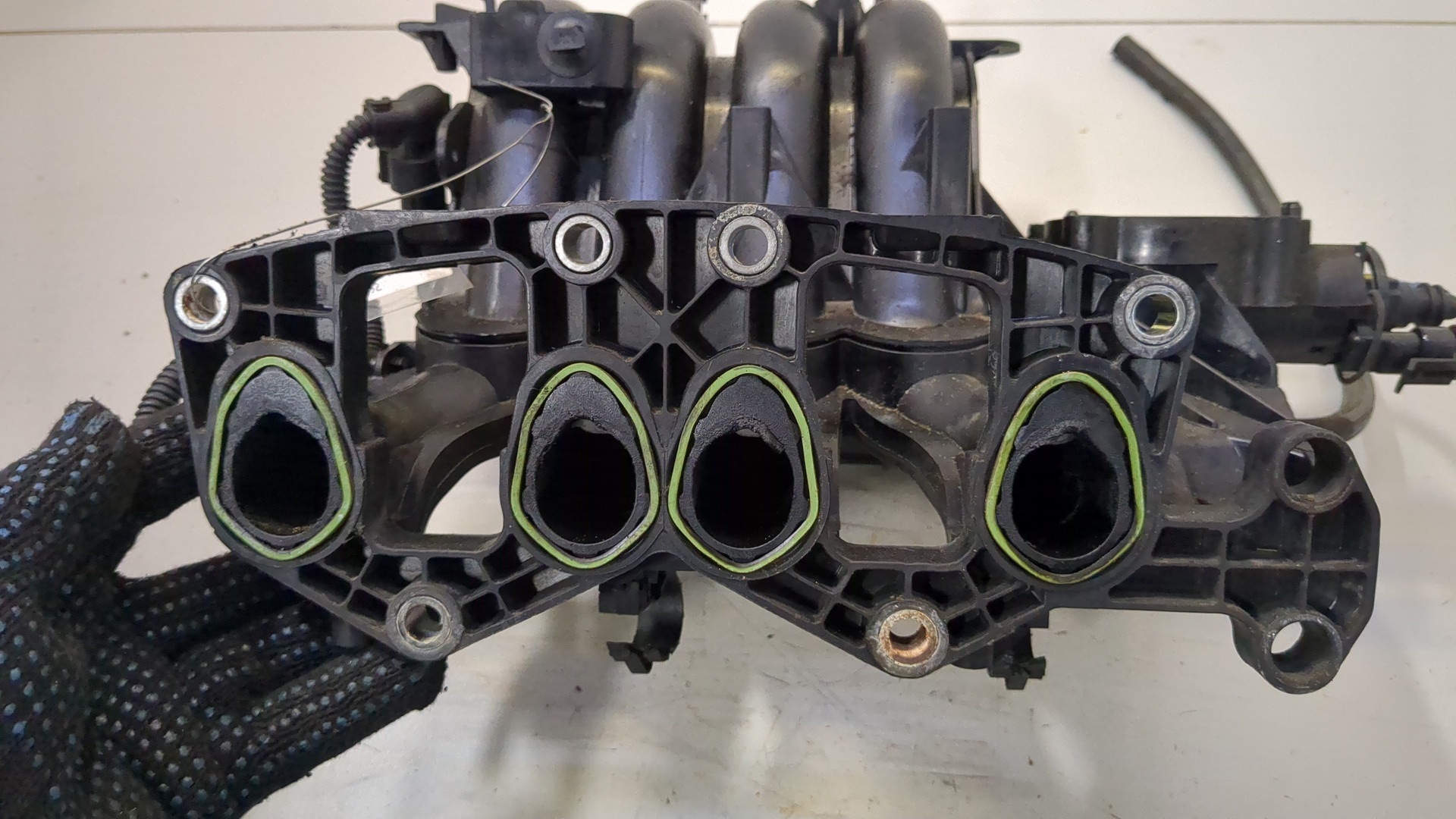 Коллектор впускной