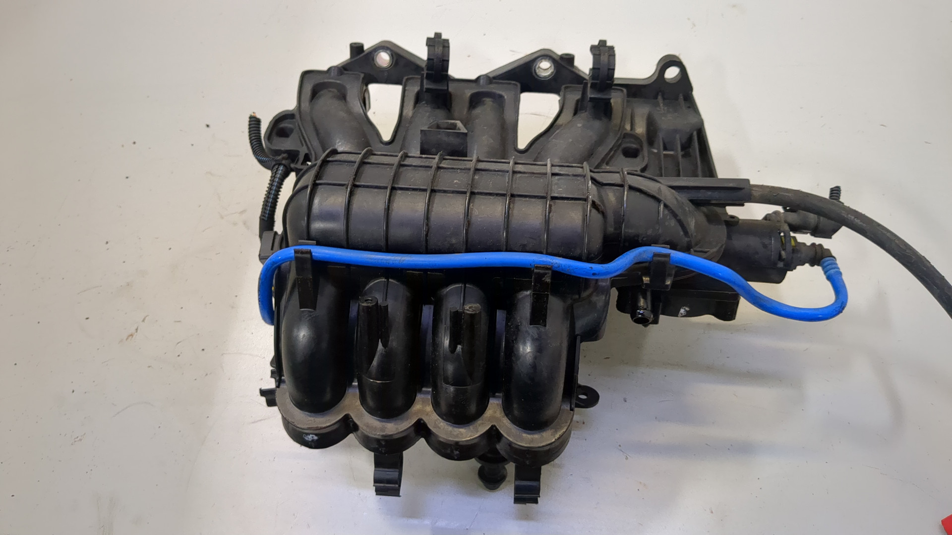 Коллектор впускной