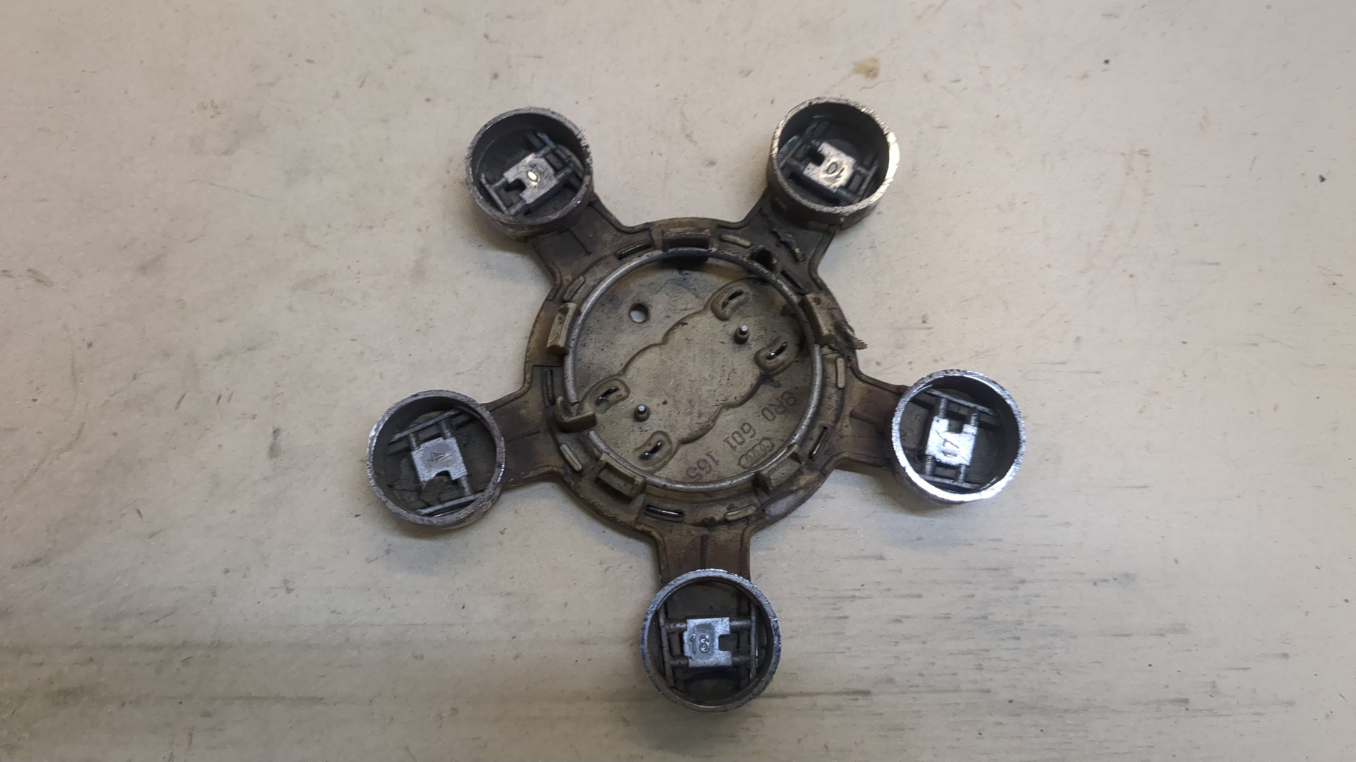 Колпак декоративный