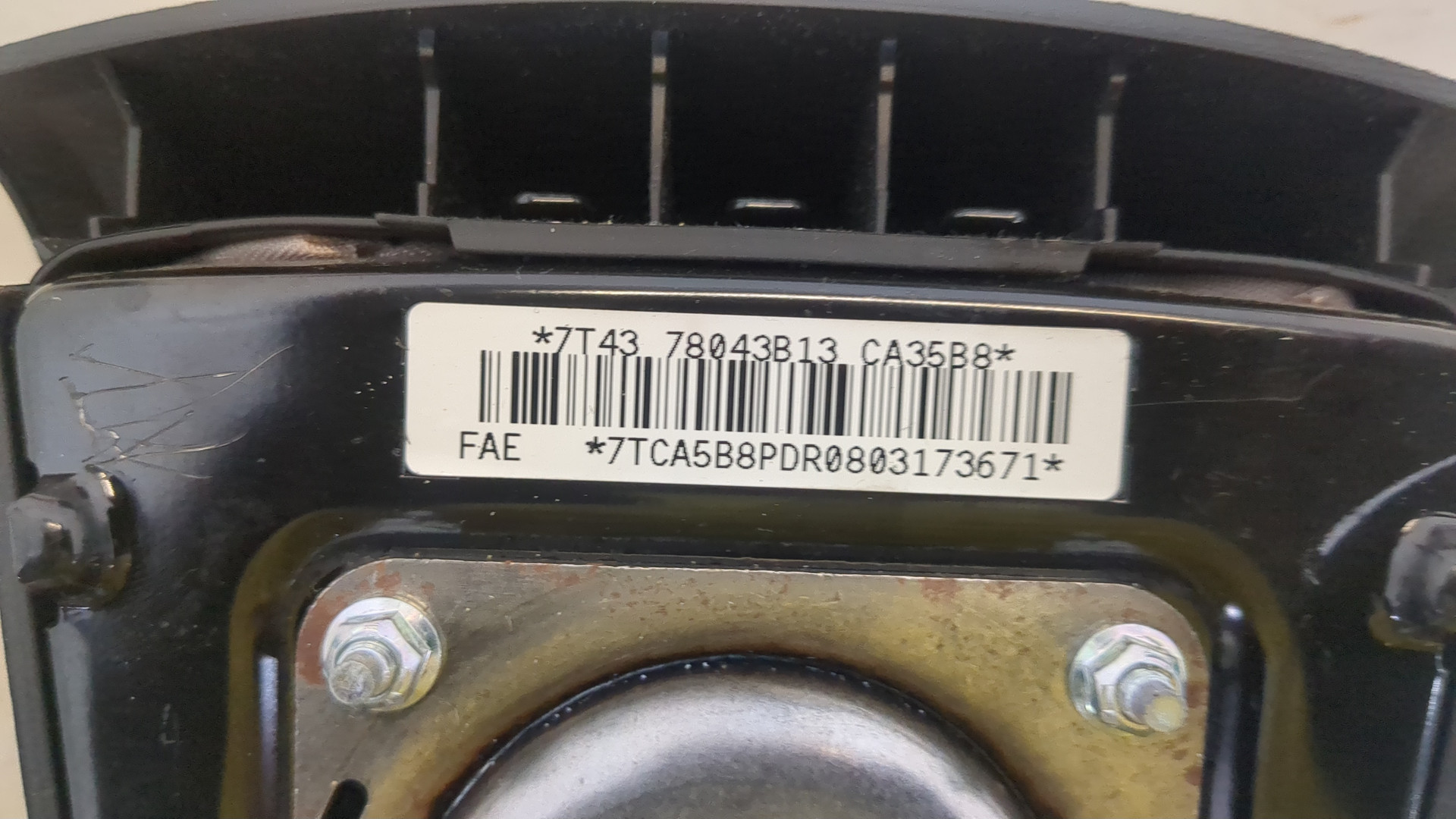 Подушка безопасности в рулевое колесо