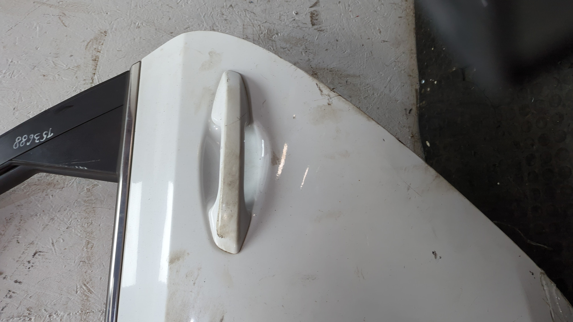 Дверь задняя левая