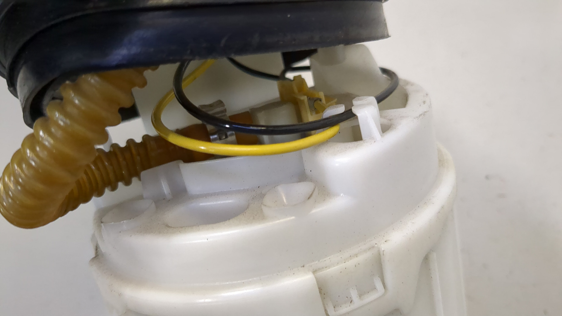 Насос топливный электрический