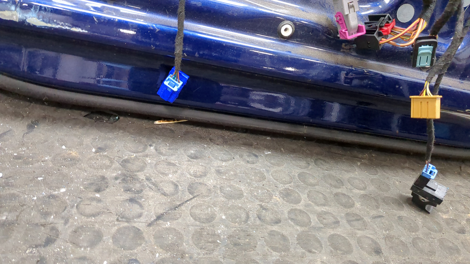 Дверь передняя правая