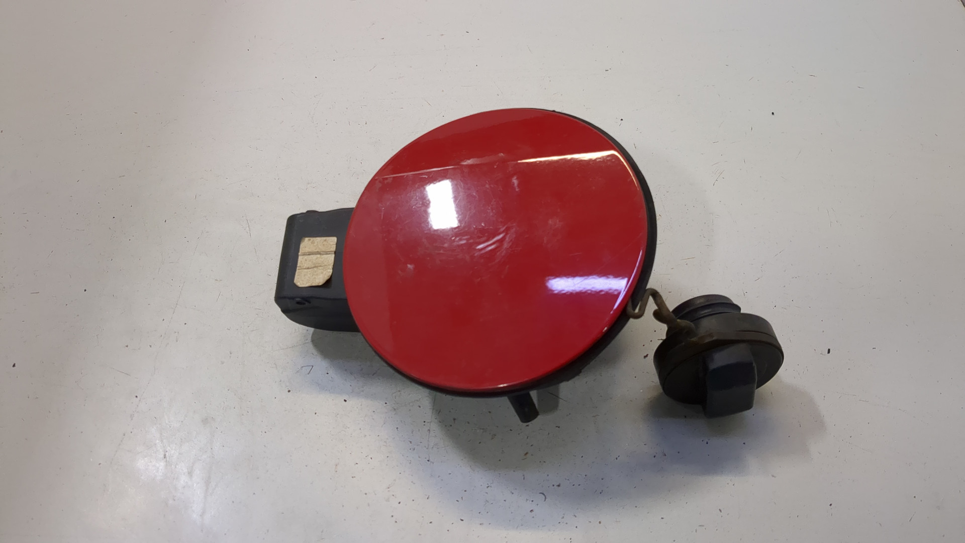 Лючок бензобака