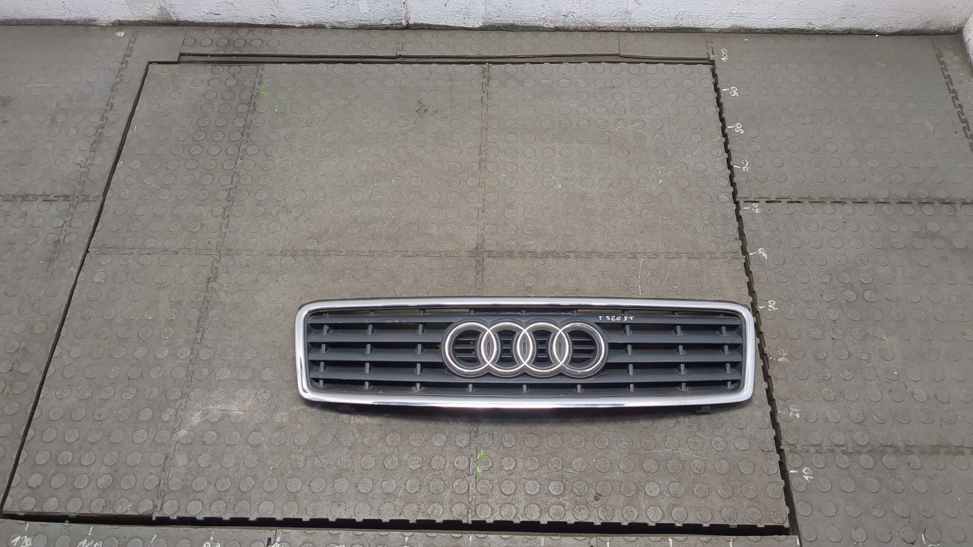 Решетка радиатора