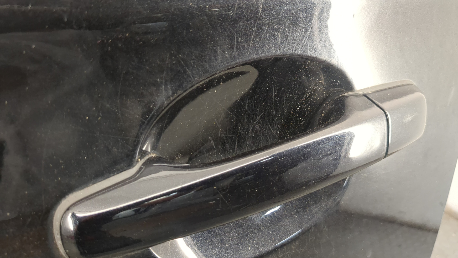 Дверь передняя левая