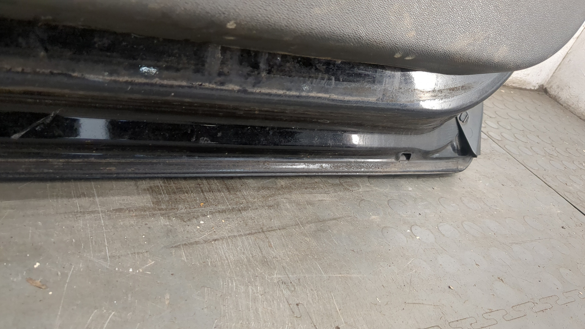 Дверь передняя левая