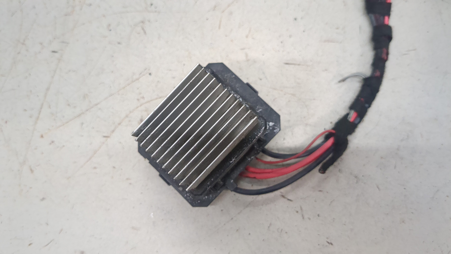 Резистор отопителя