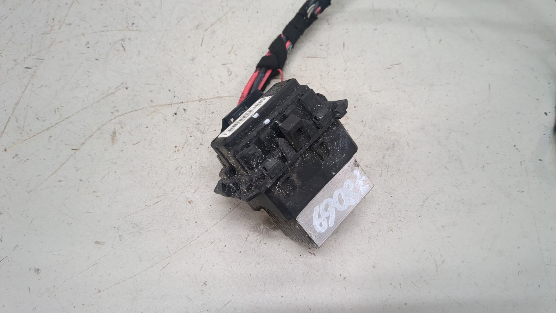 Резистор отопителя