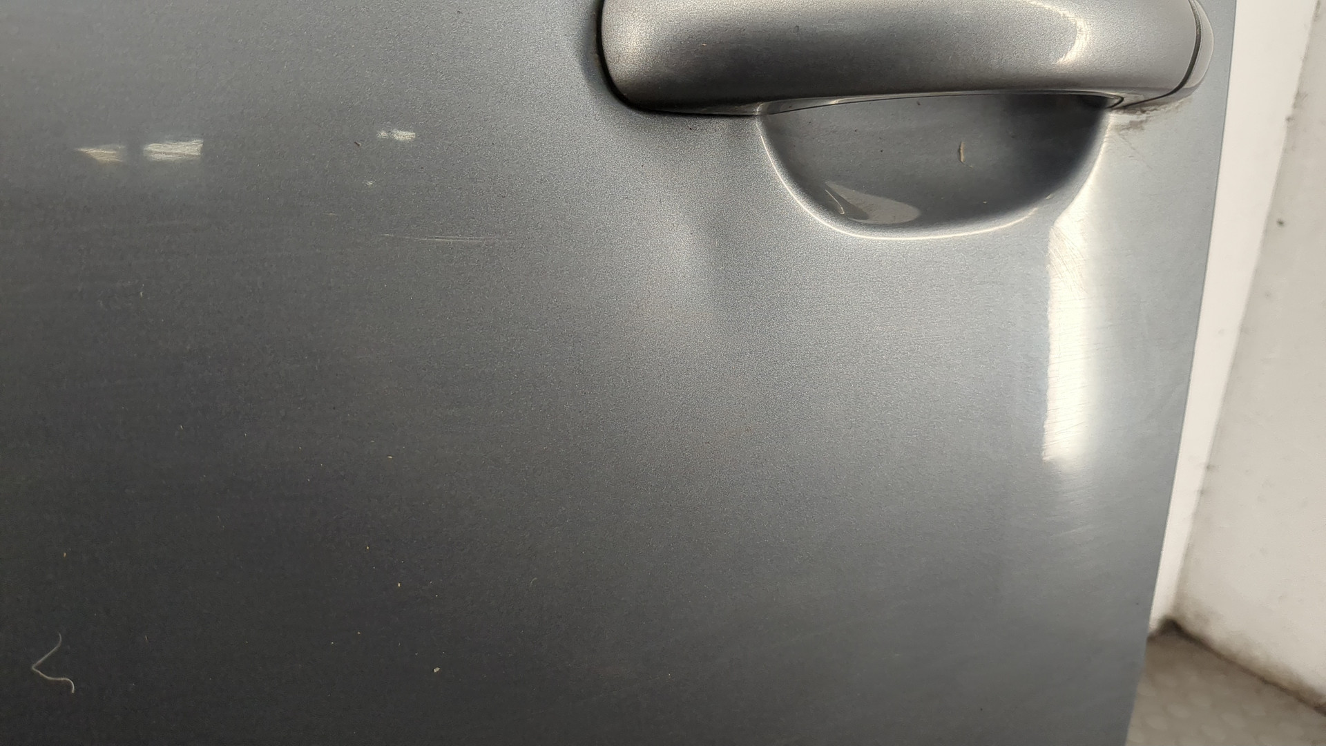 Дверь передняя левая