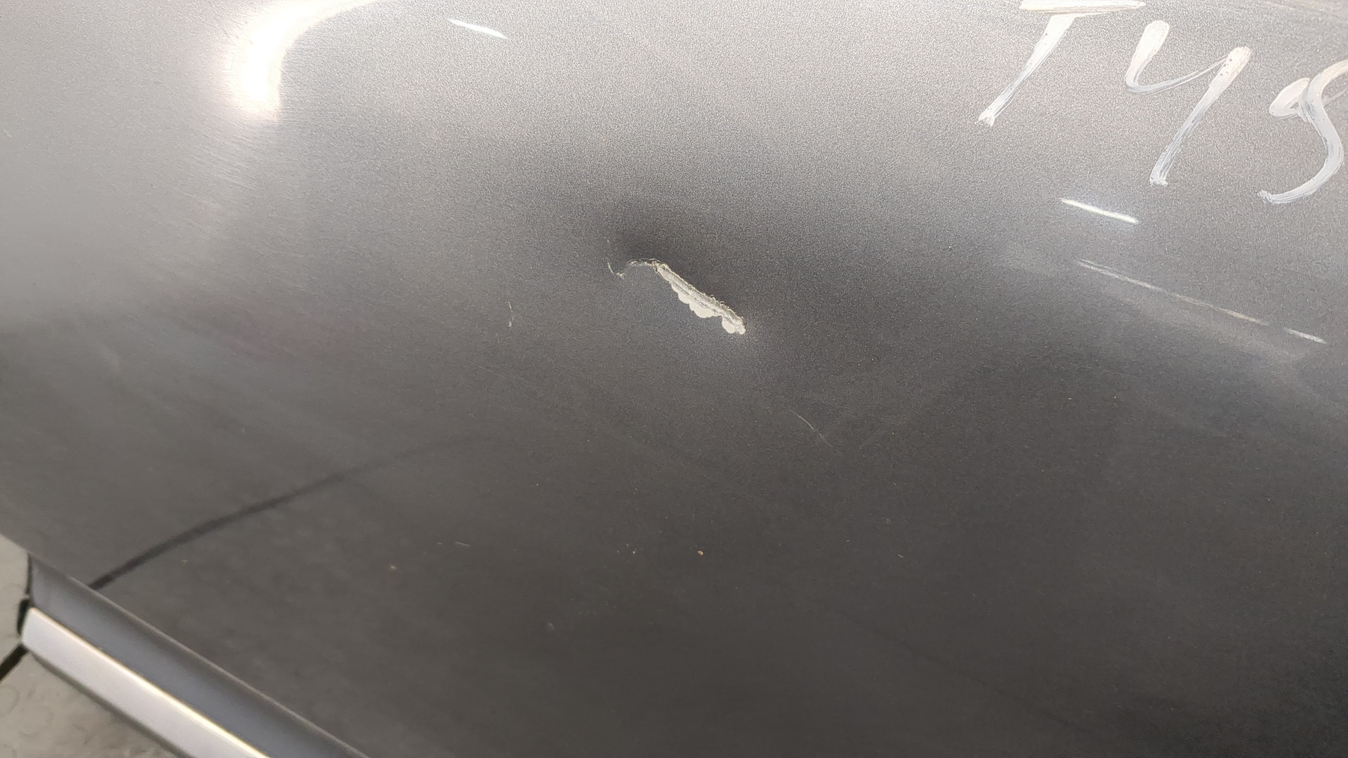 Дверь передняя левая