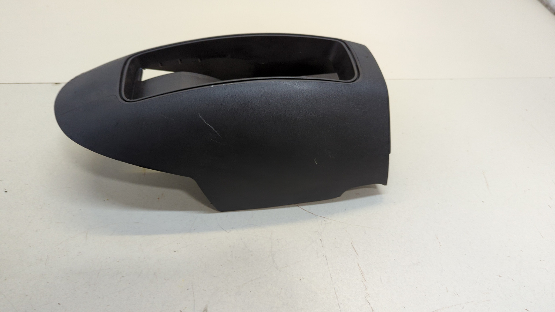 Кожух рулевой колонки