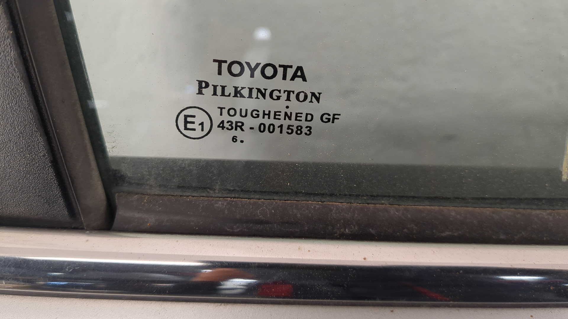 Дверь задняя правая