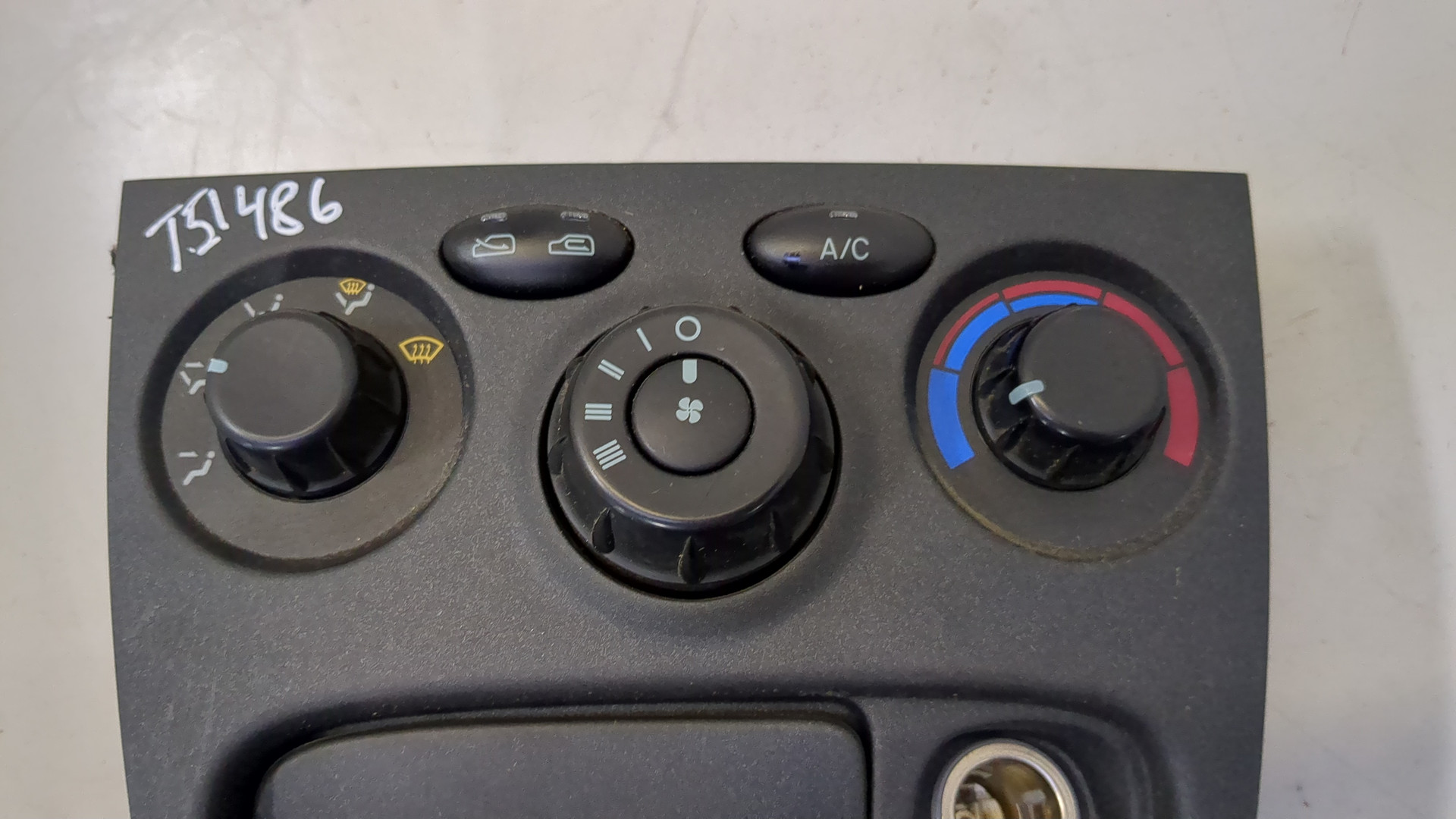 Переключатель отопителя