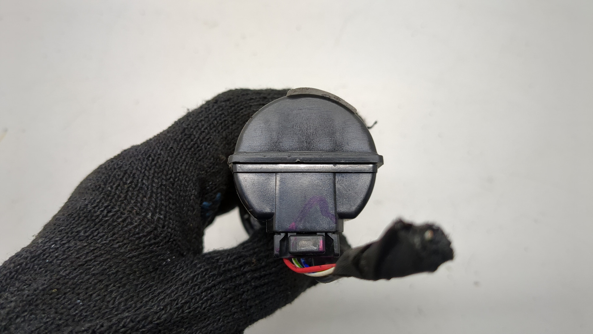 Кнопка запуска двигателя