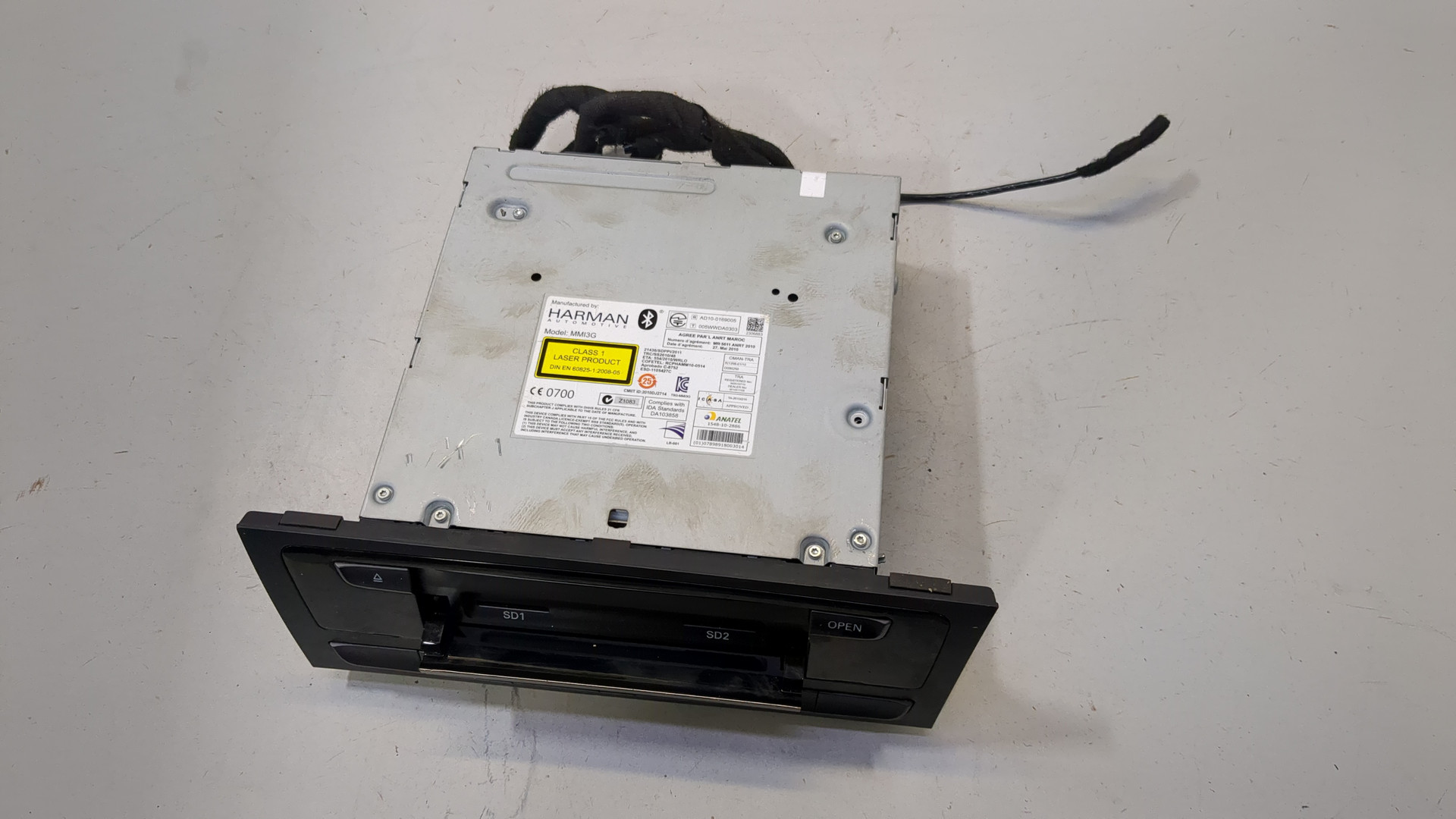 Проигрыватель CD/DVD