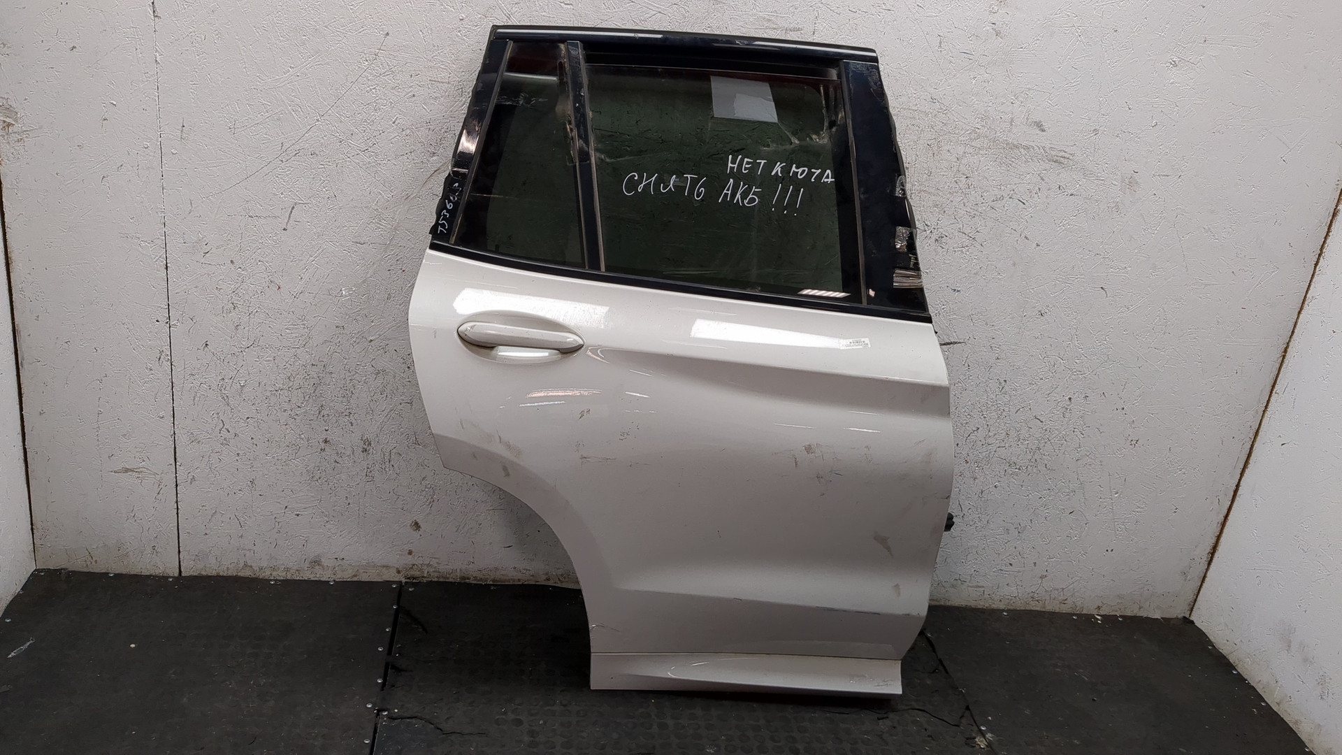 Дверь задняя правая