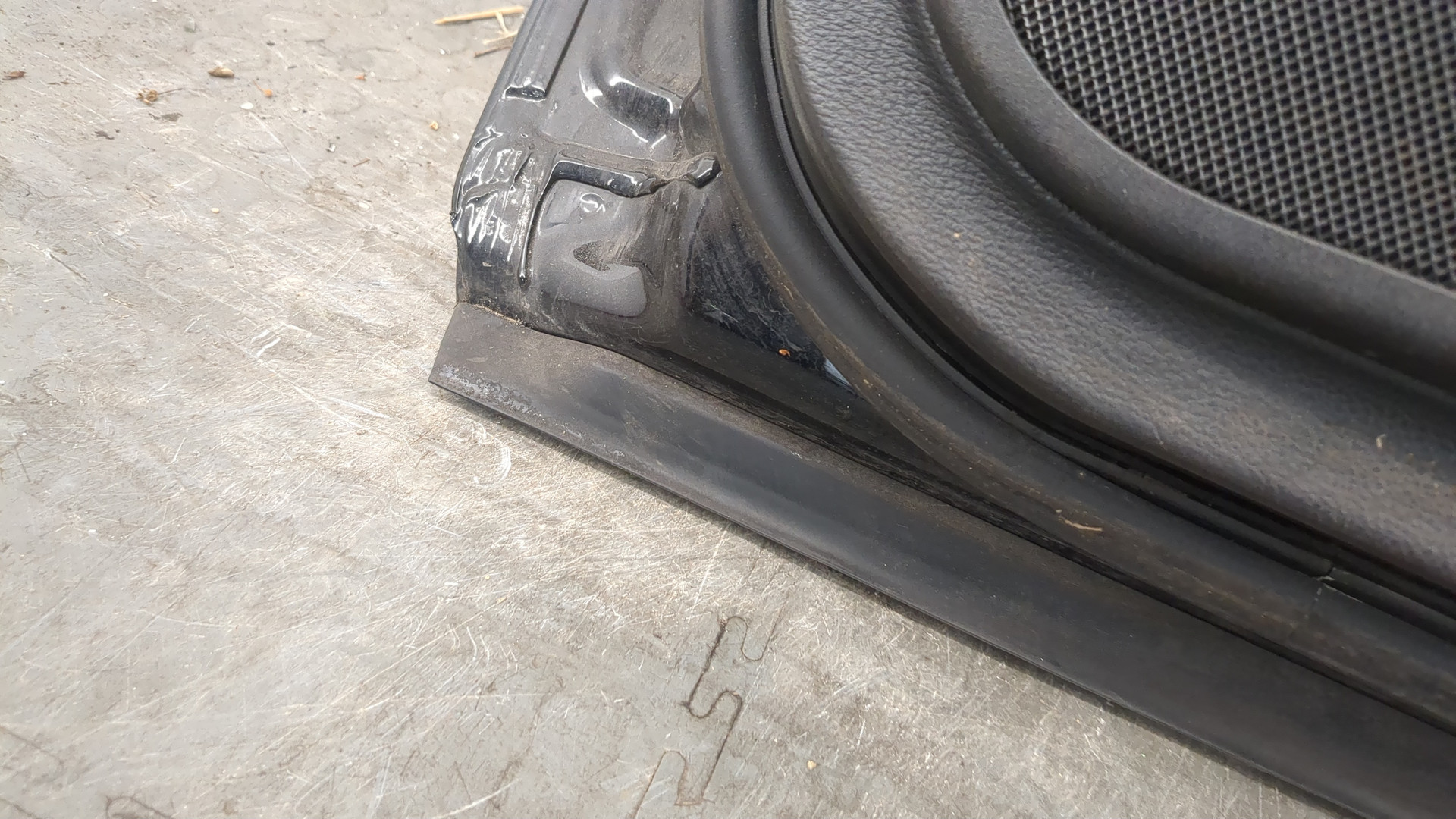 Дверь задняя правая