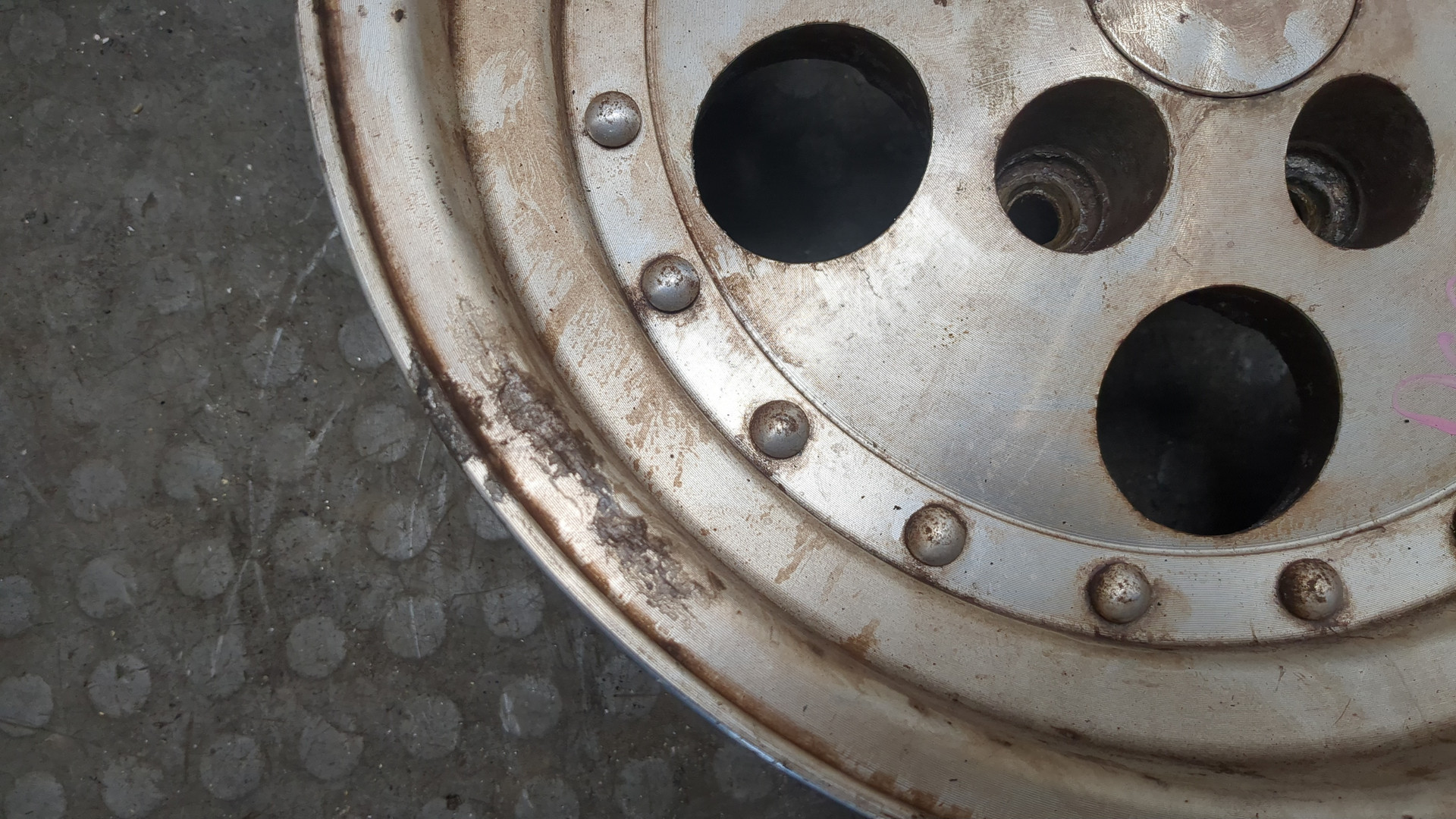 Диск колесный литой легкий сплав