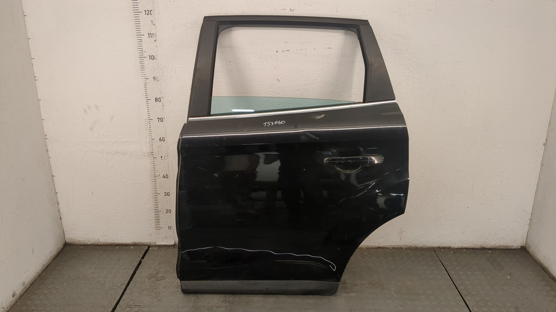 Дверь задняя левая