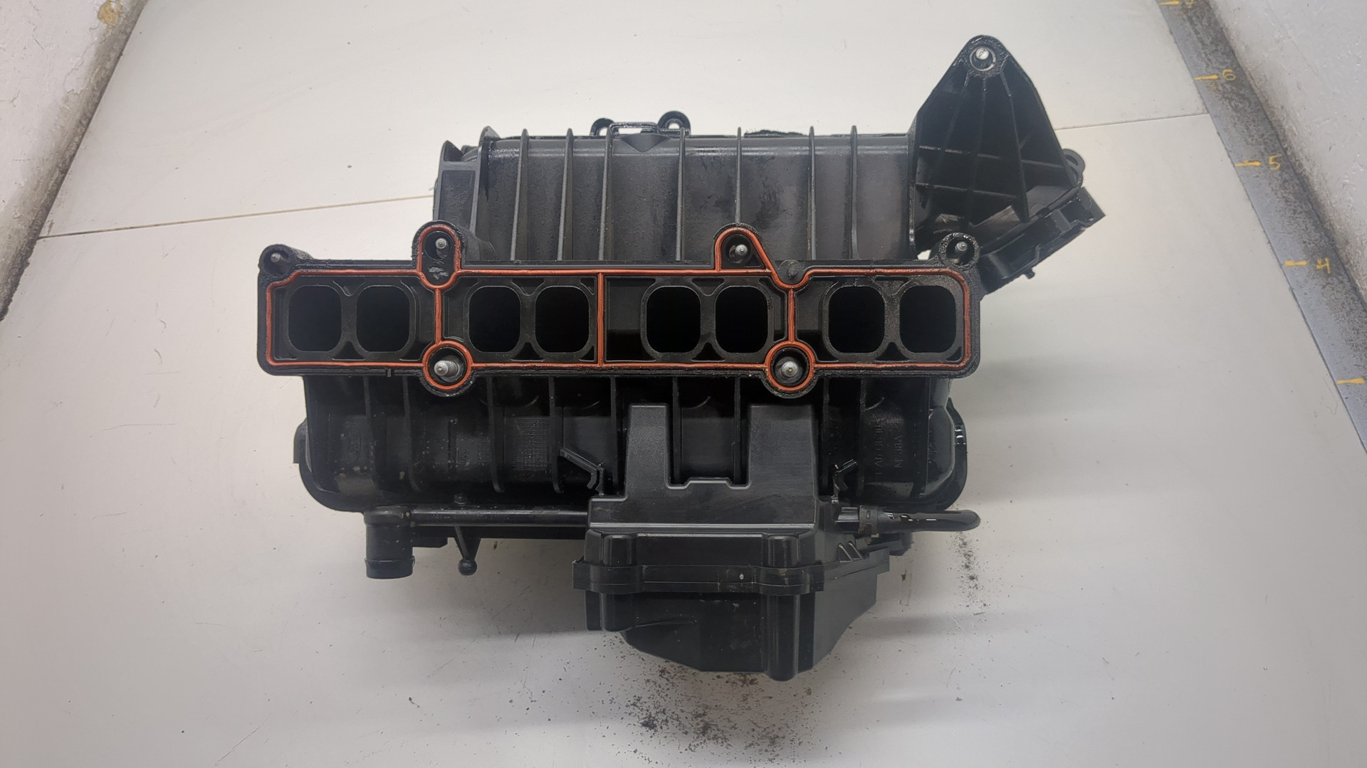 Коллектор впускной