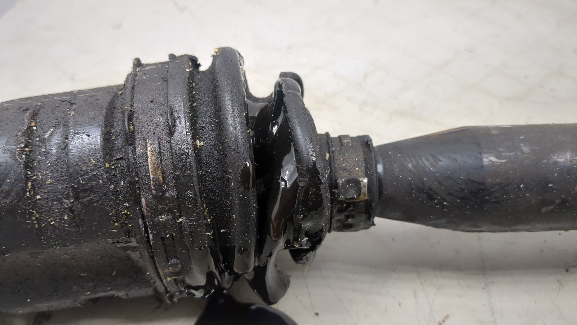 Полуось передняя правая