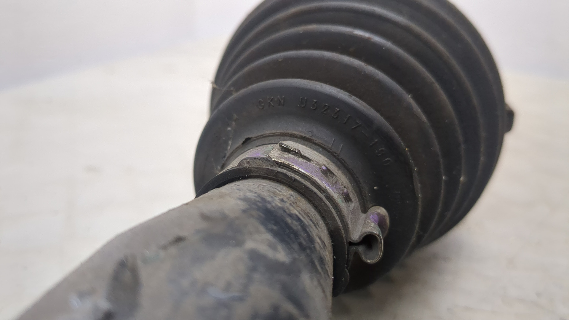 Полуось передняя правая