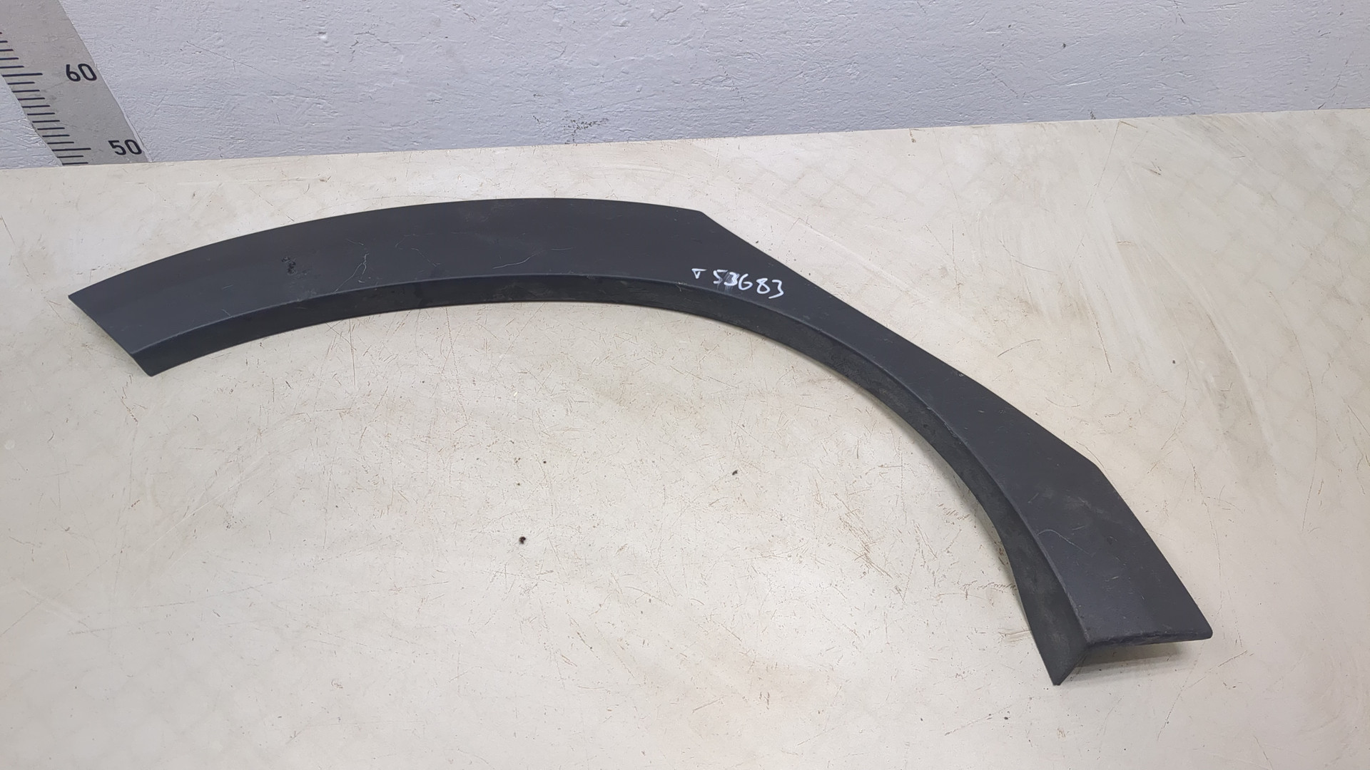 Молдинг заднего крыла правого
