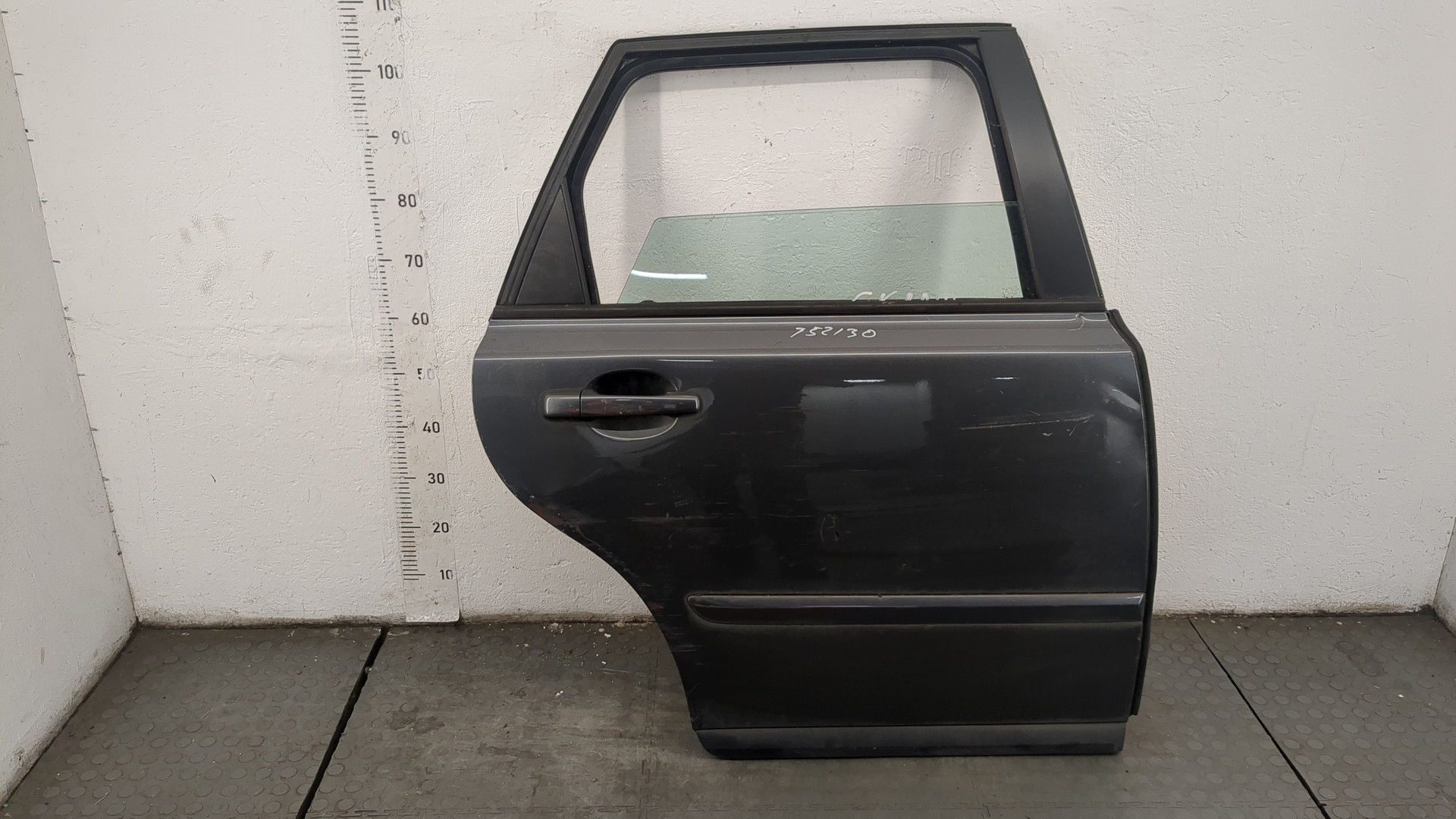 Дверь задняя правая