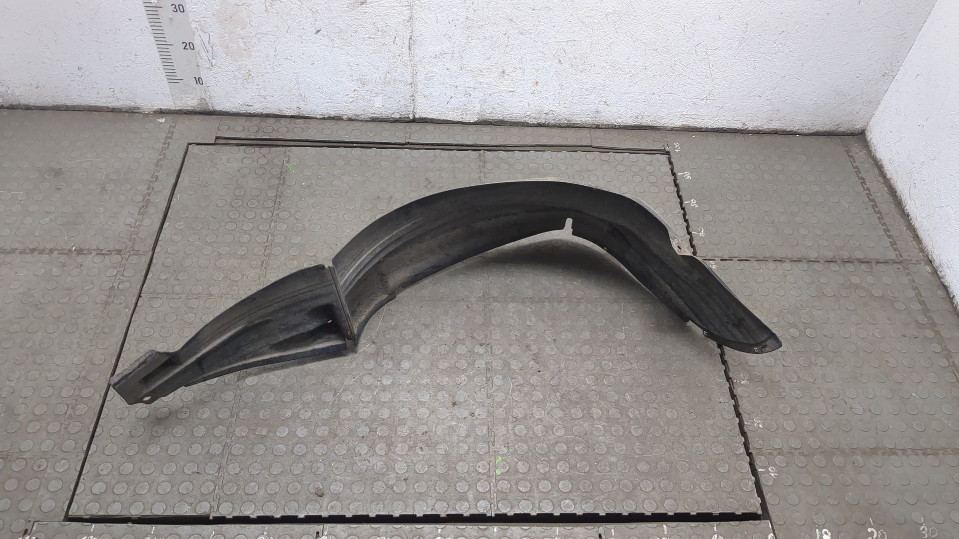 Локер передний правый