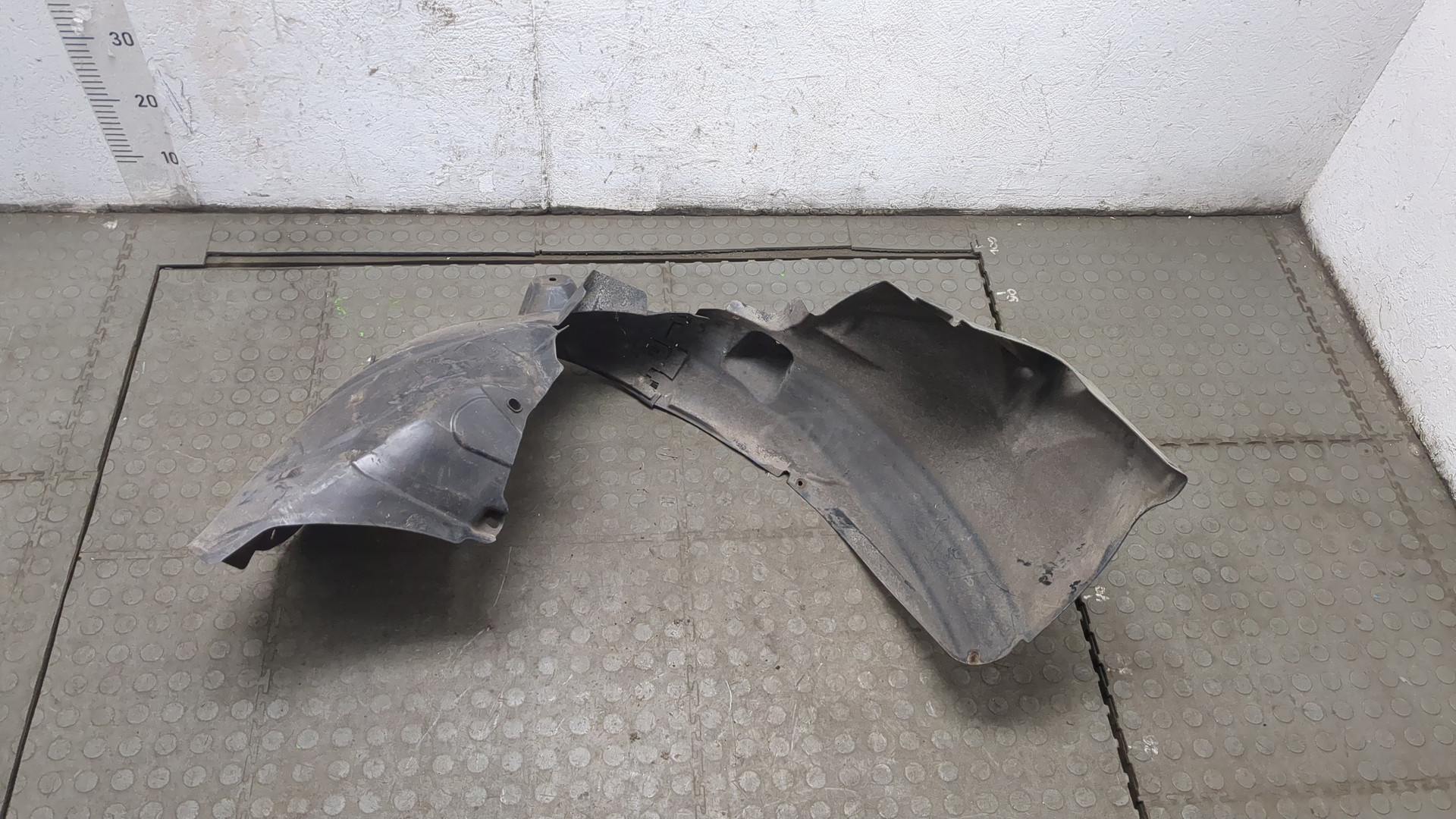 Локер передний левый